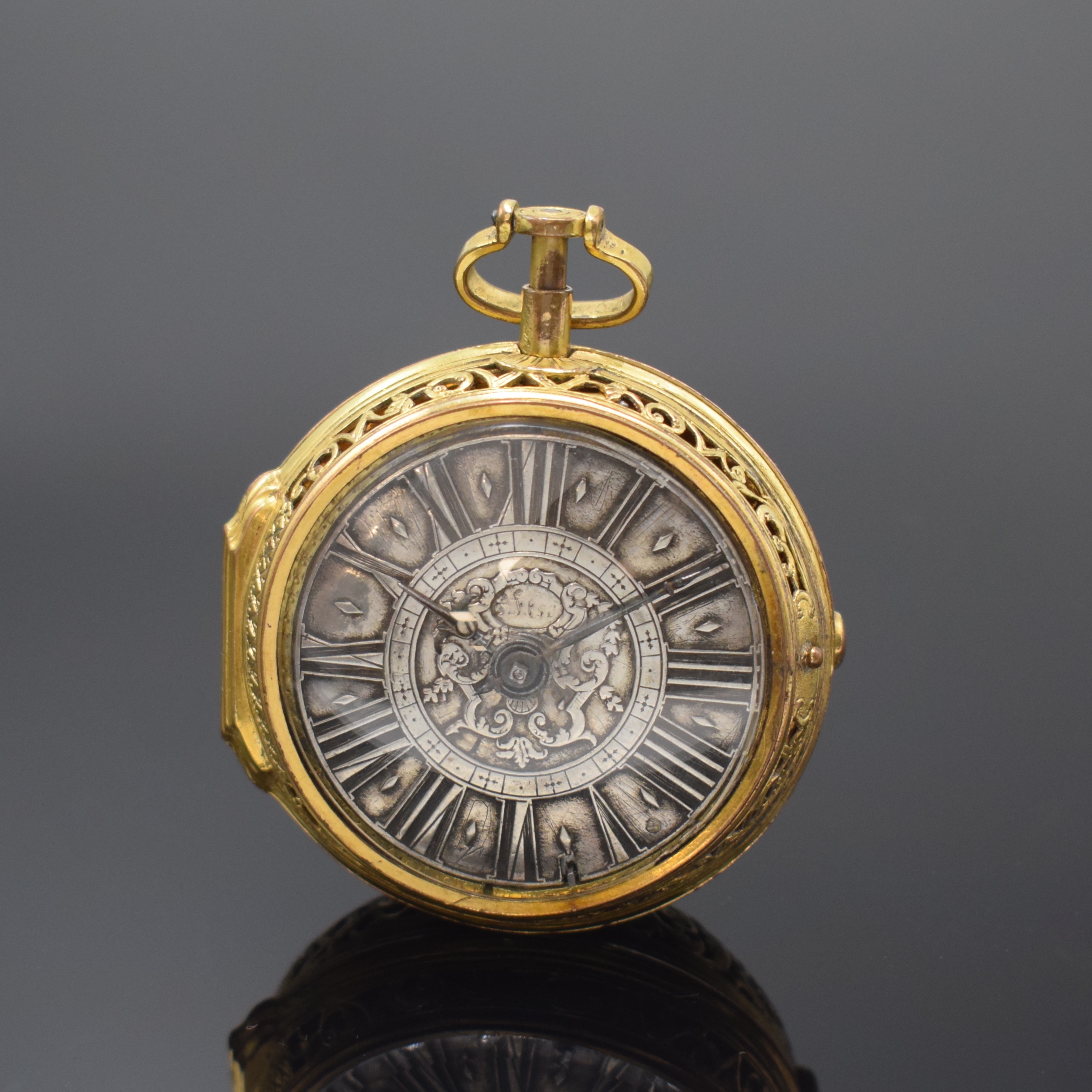 JOSEPH GEYMÜLLER Groß-Glogau seltene Spindeltaschenuhr mit 1/4-Stunden-Repetition und Stunden-Selbstschlag, Deutschland um 1720, verg. durchbr. u. ...