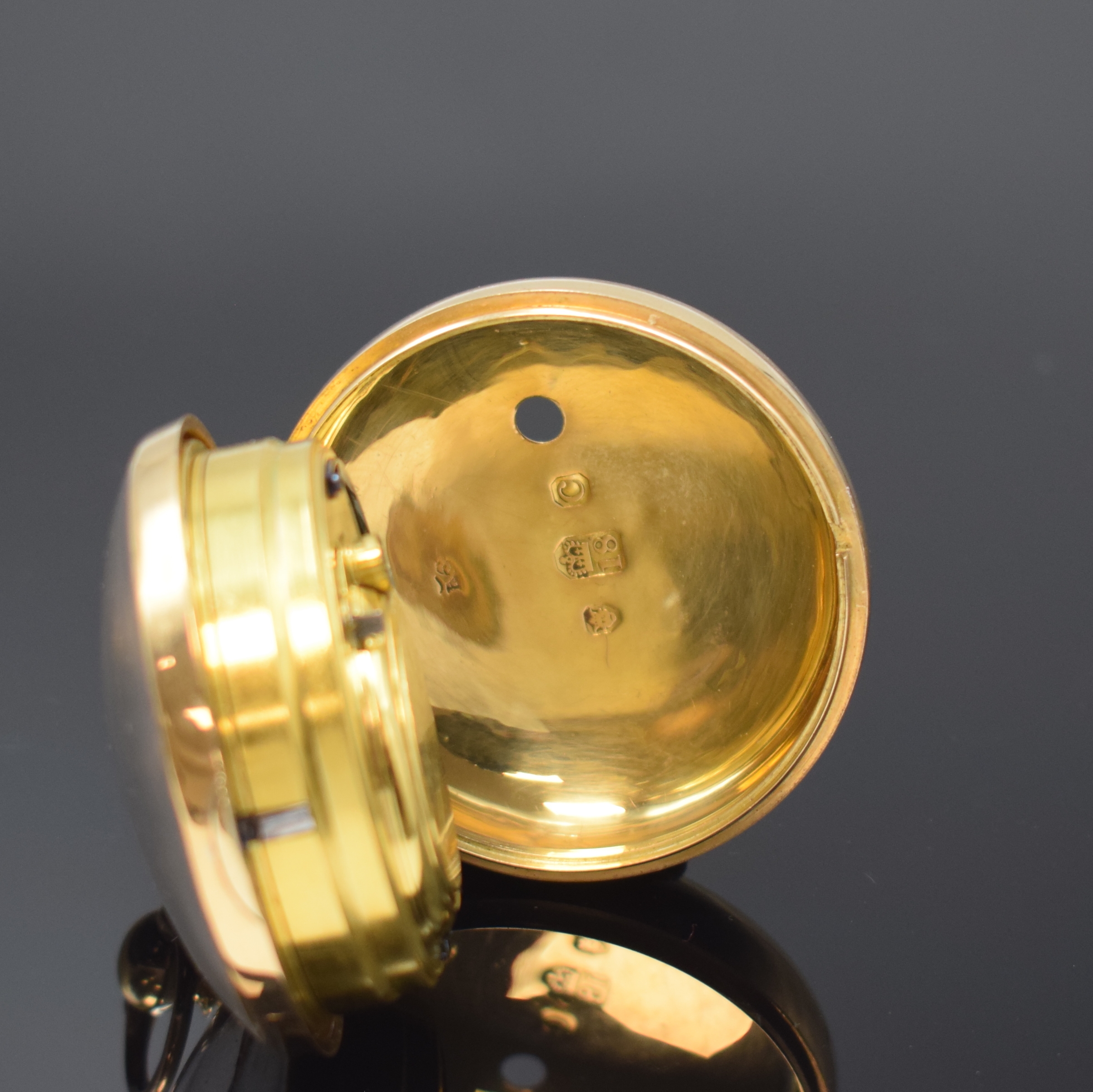 Detail c: ALEX CAMERON DUNDEE Taschenuhr in GG 750/000, London Hallmark 1818, Schlüsselaufzug, glattes Geh., Übergeh. fehlt, Emailzifferbl. rest., orig. ...