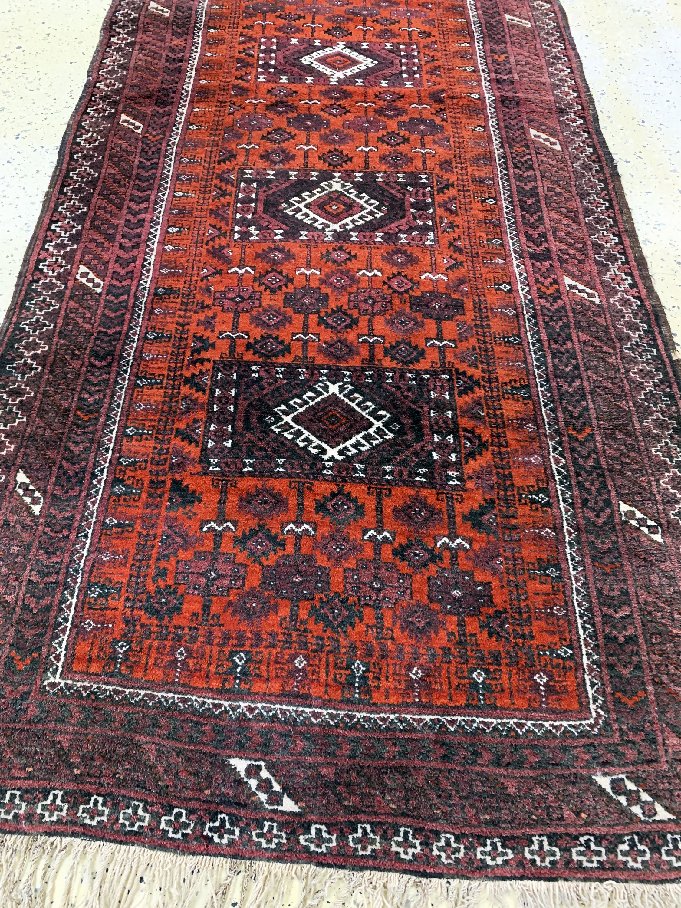 Detail d: Belutsch antik, Afghanistan, um 1900, Wolleauf Wolle, ca. 190 x 106 cm, EHZ: 2-3