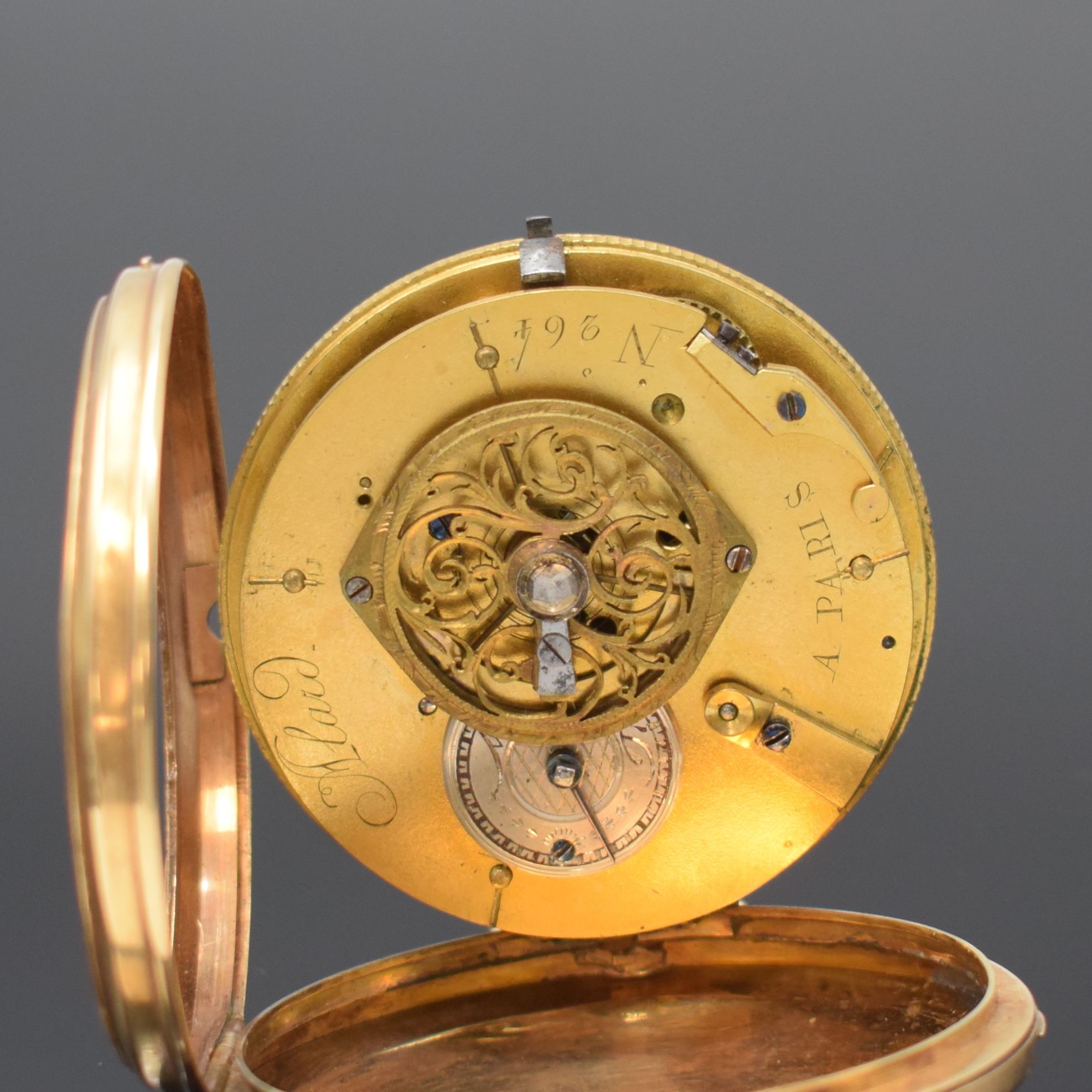 Detail b: ALARD A PARIS Spindeluhr in RoseG 750/000, Frankreich um 1800, glattes Geh. dell., Emailzifferbl. besch., Zeiger u. Glas zu ers., verg. Werk m. Kette ...