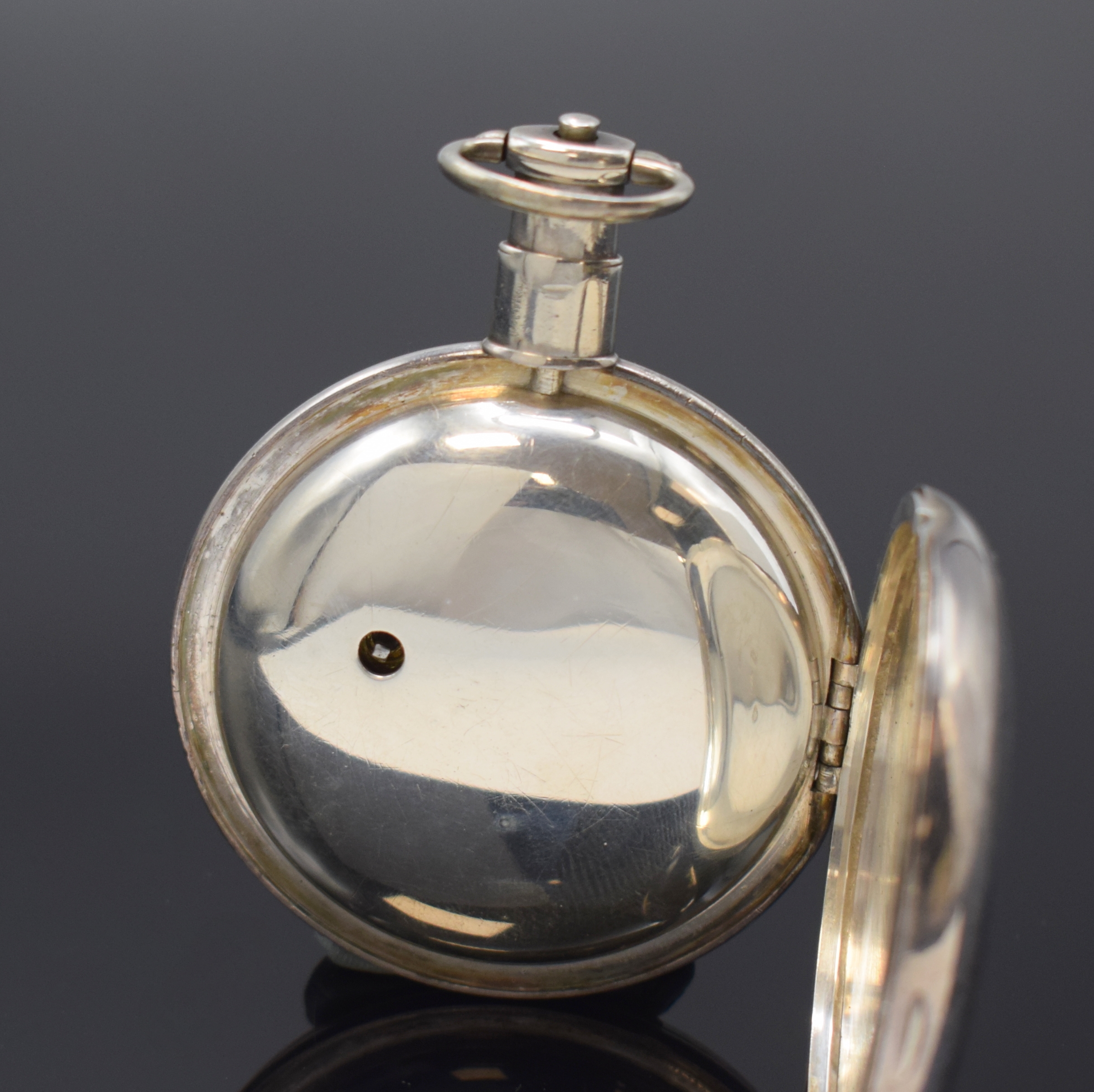 Detail d: THO. MOSS London Savonette in Sterlingsilber, London Hallmark 1805, glattes Geh., Sprungdeckel über Pendant zu öffnen, Emailzifferbl., röm. ...