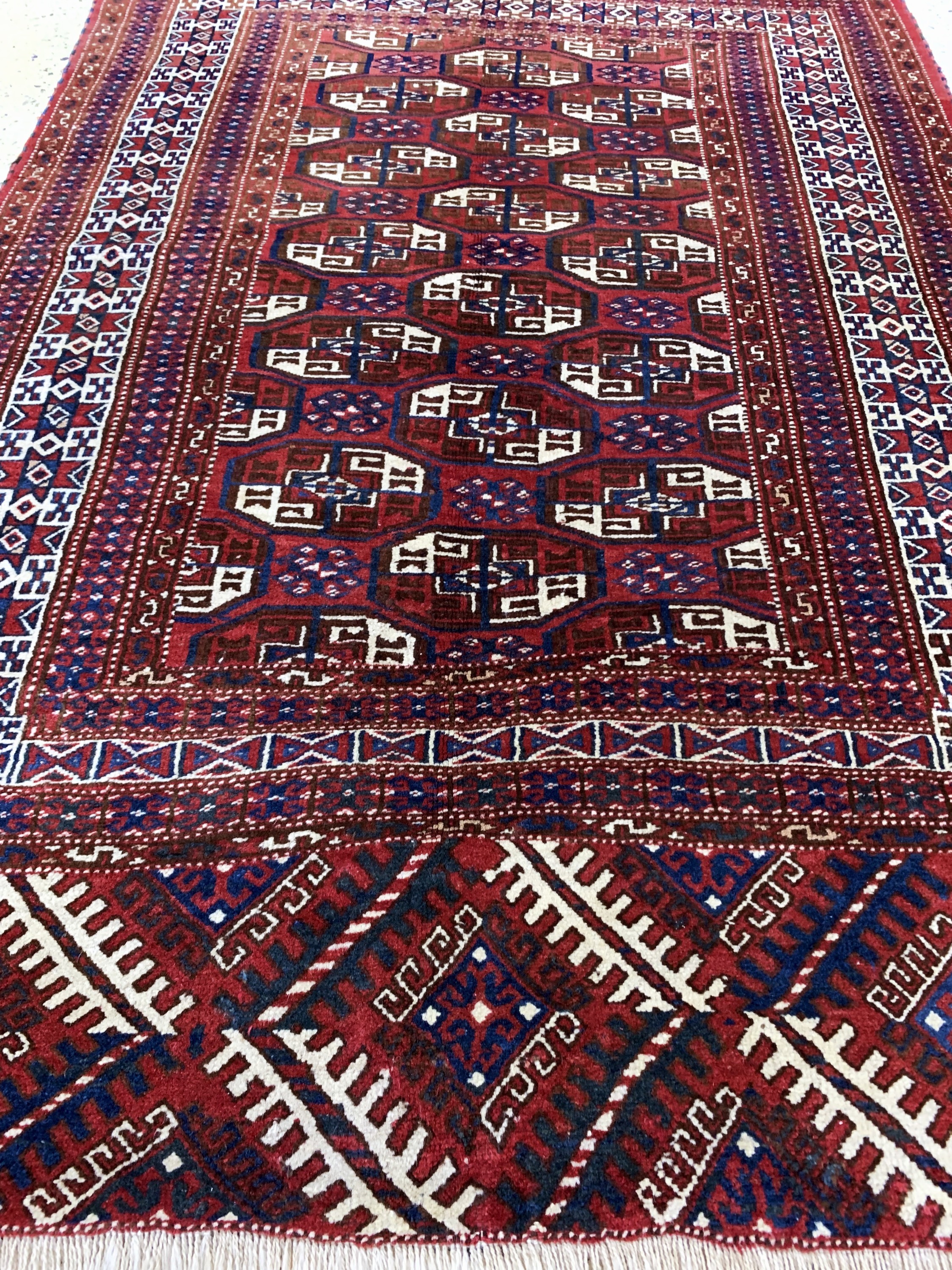 Detail d: Yomud alt, Turkmenistan, Mitte 20.Jhd, Wolle auf Wolle, ca. 202 x 133 cm, EHZ: 2