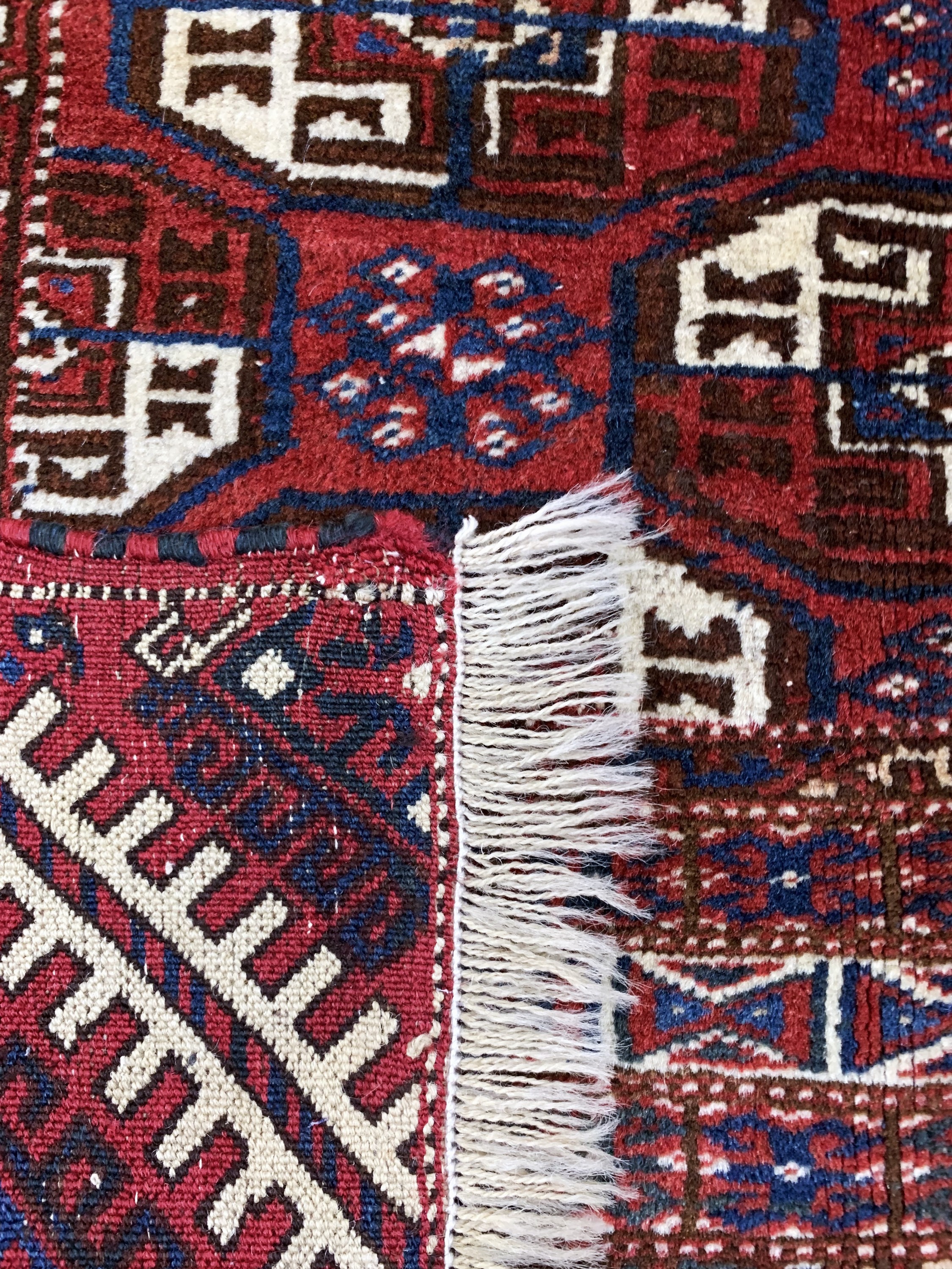 Detail e: Yomud alt, Turkmenistan, Mitte 20.Jhd, Wolle auf Wolle, ca. 202 x 133 cm, EHZ: 2