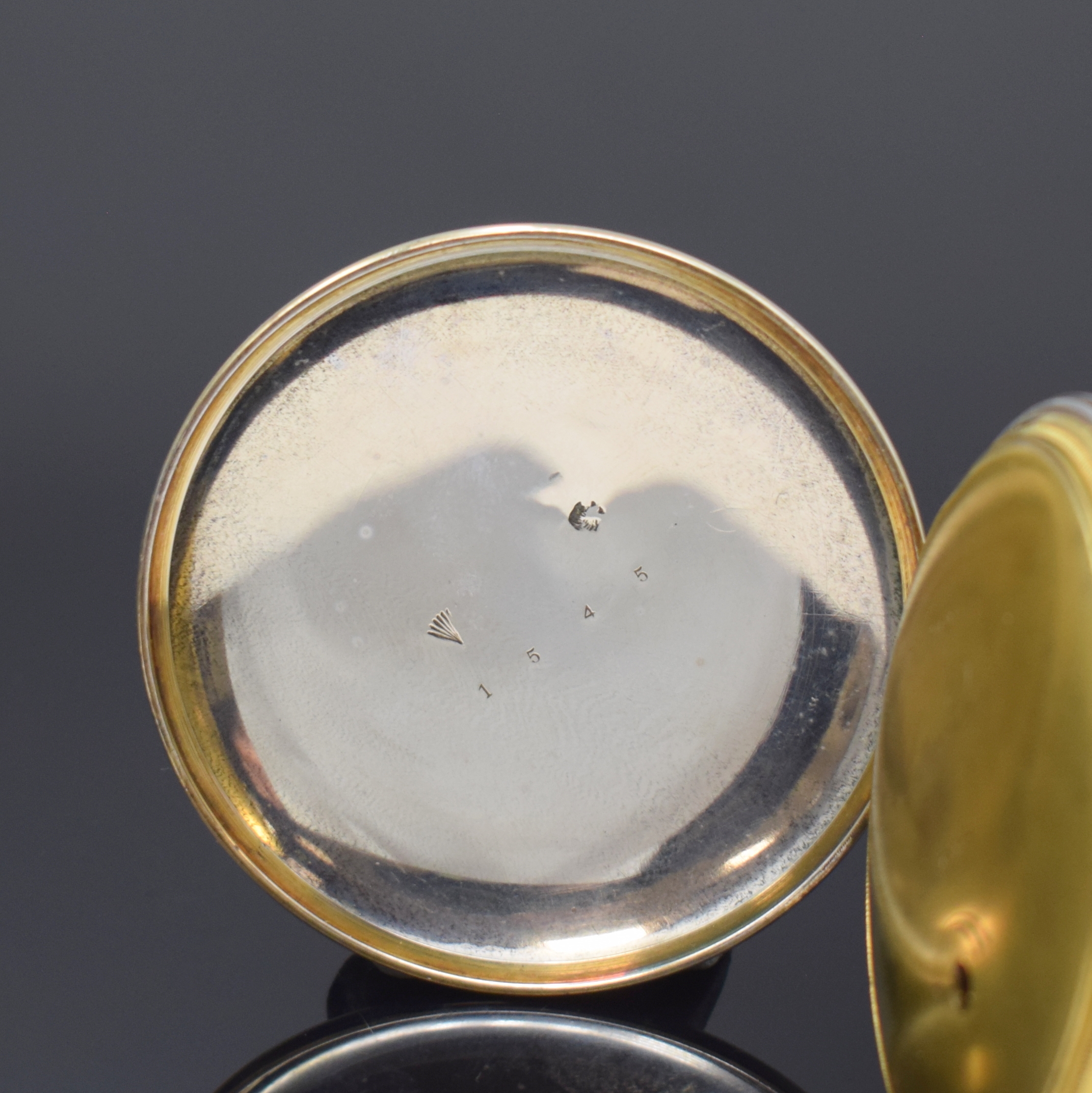 Detail b: ALEXANDRE A Paris Spindeluhr in Silber mit geprägtem Goldzifferblatt, Frankreich um 1820, glattes Geh. m. geradem Rand u. Kugel- Pendant, ...