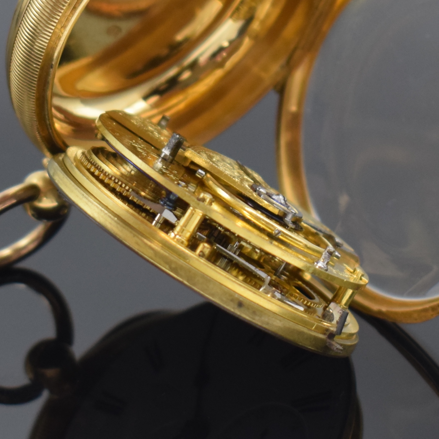 Detail f: RICHARD GANTHONY London schwere Taschenuhr in GG 750/000 mit Rubin-Duplexhemmung, Werk um 1830, Geh. Hallmark London 1867, Schlüssel- aufzug, guill. ...