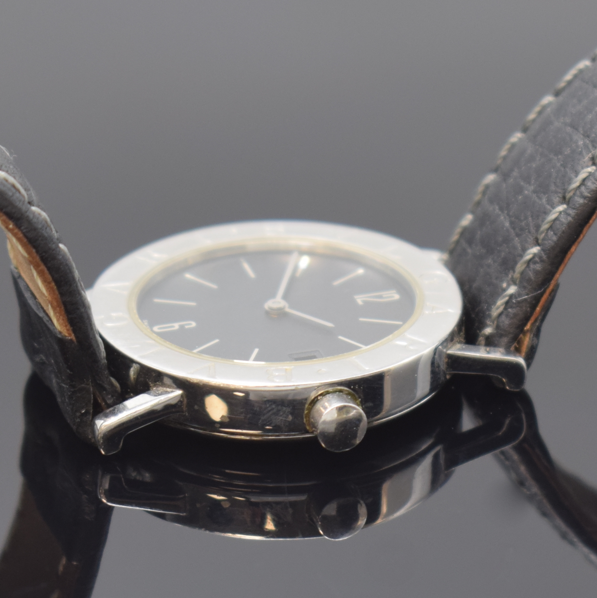 Detail b: BULGARI Damenarmbanduhr Referenz BB 30 SLD, Schweiz um 1995, quarz, Edelstahlgeh., Boden aufgedr., schwarzes Zifferbl. m. silb. Std.- Ind., Datum b. ...