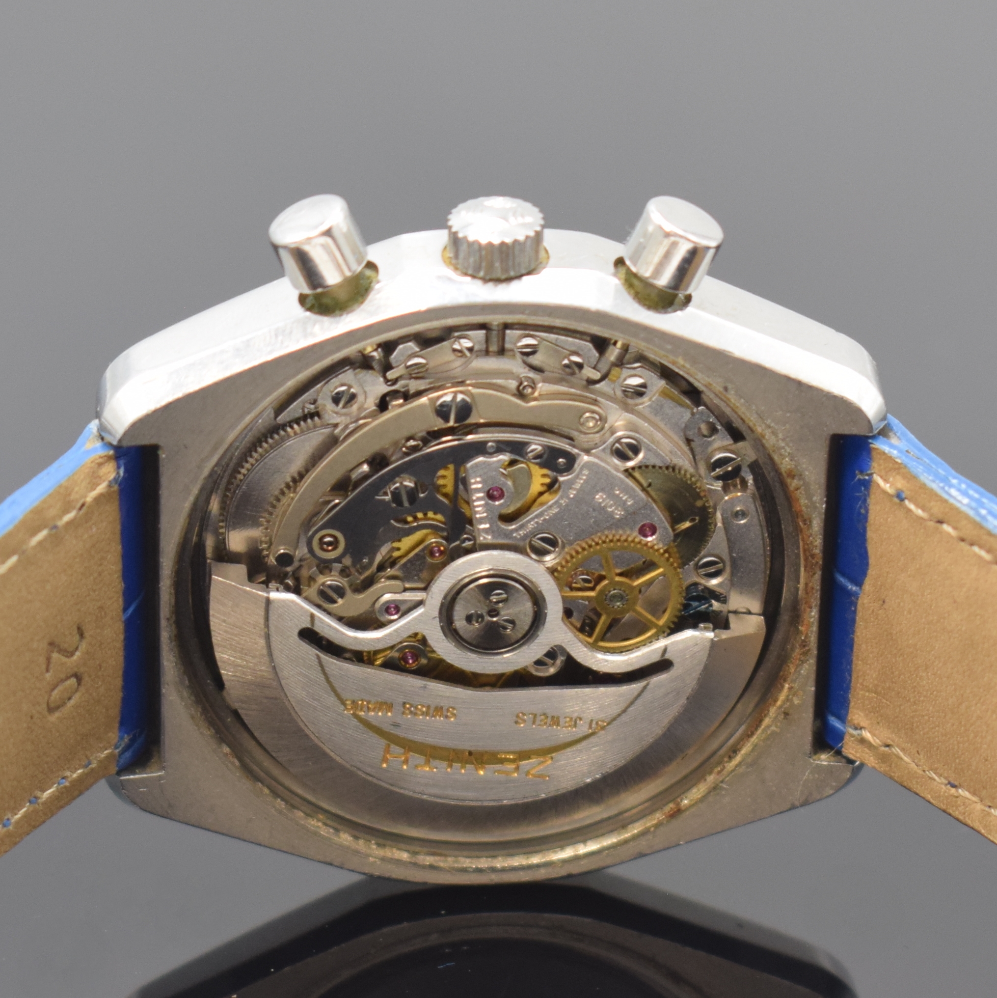 Detail d: ZENITH El Primero Herrenchronograph Referenz 53031 in Stahl, Schweiz um 1970, Automatik, Boden aufgedr., 2-farb. Zifferbl. m. aufges. Std.-Ind., ...