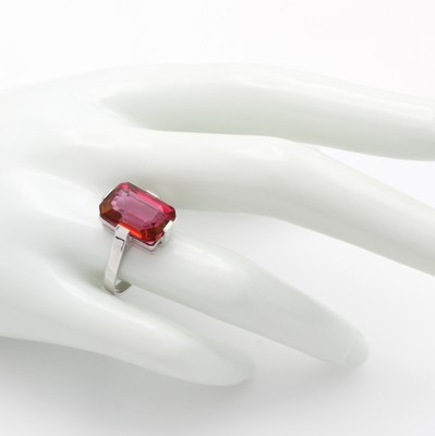 26846538b - Ring mit Topas, WG 585/000, achteckiger, pinkf. Topas (beh.) ca. 9.05 ct, RW ca. 58, ...