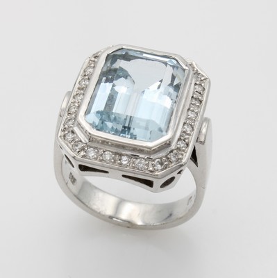 Image Ring mit Aquamarin und Brillanten, WG 585/ 000, achteckiger Aquam. ca. 7.23 ct umfasst ...