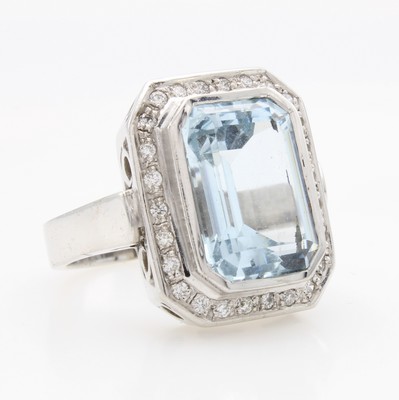 26846581a - Ring mit Aquamarin und Brillanten, WG 585/ 000, achteckiger Aquam. ca. 7.23 ct umfasst ...