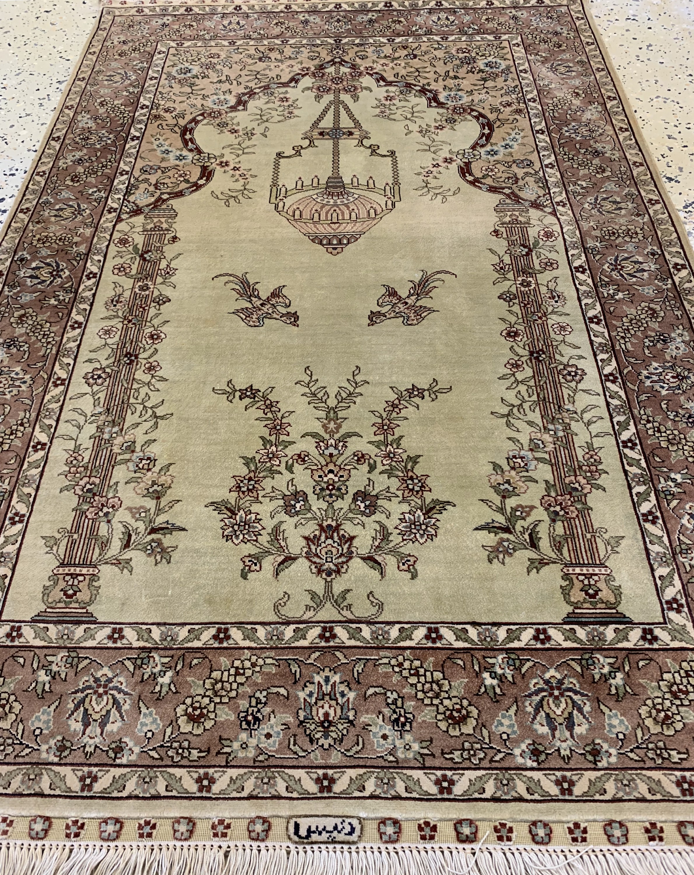 Detail d: Hereke Seide fein, China, Ende 20.Jhd, reine Naturseide, ca. 125 x 79 cm, EHZ: 1-2
