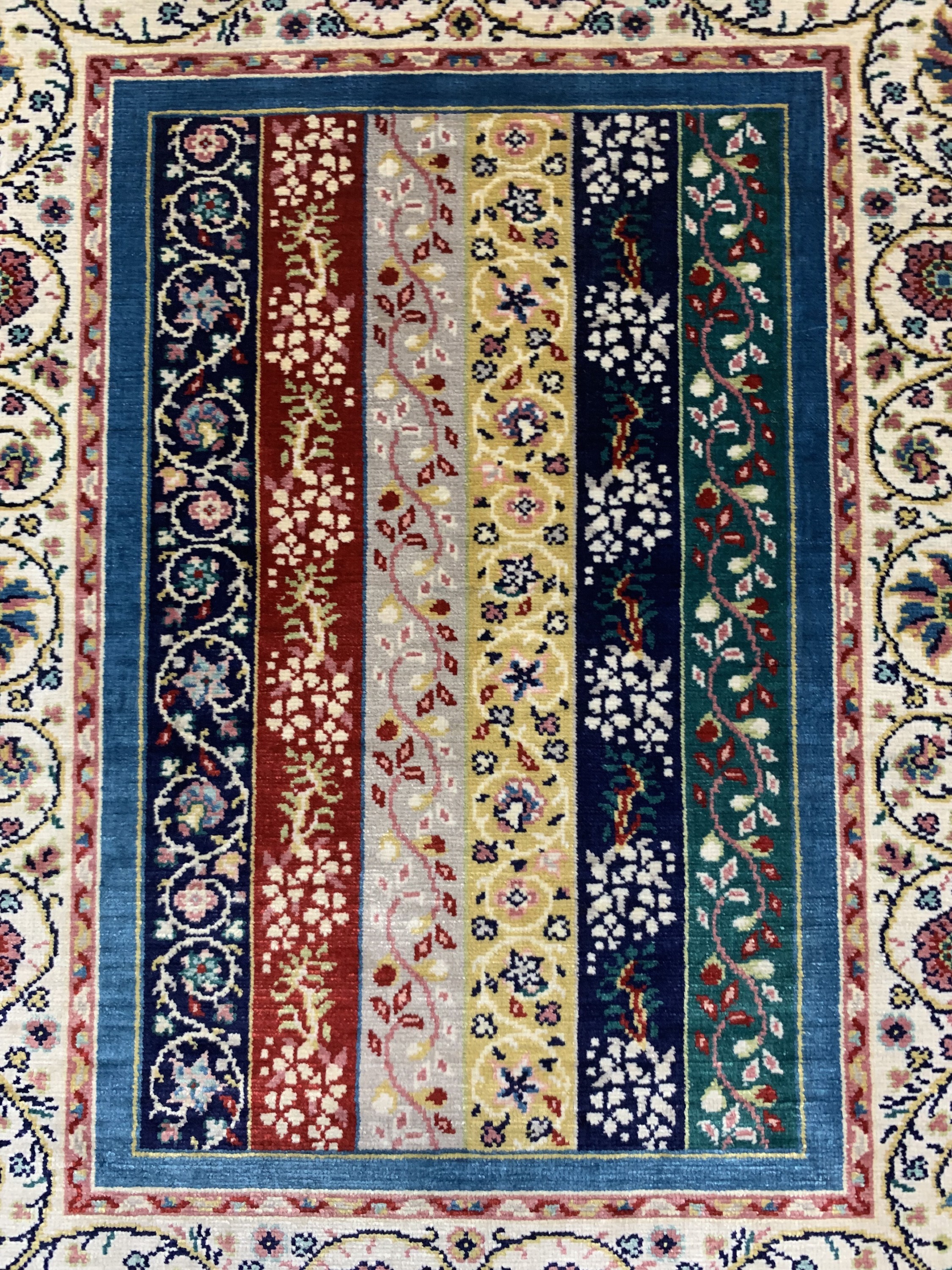 Detail a: Hereke Seide fein signiert, Türkei, Ende 20.Jhd, reine Naturseide, ca. 41 x 31 cm, ca. 1,4 Mio. Kn/qm, EHZ: 1