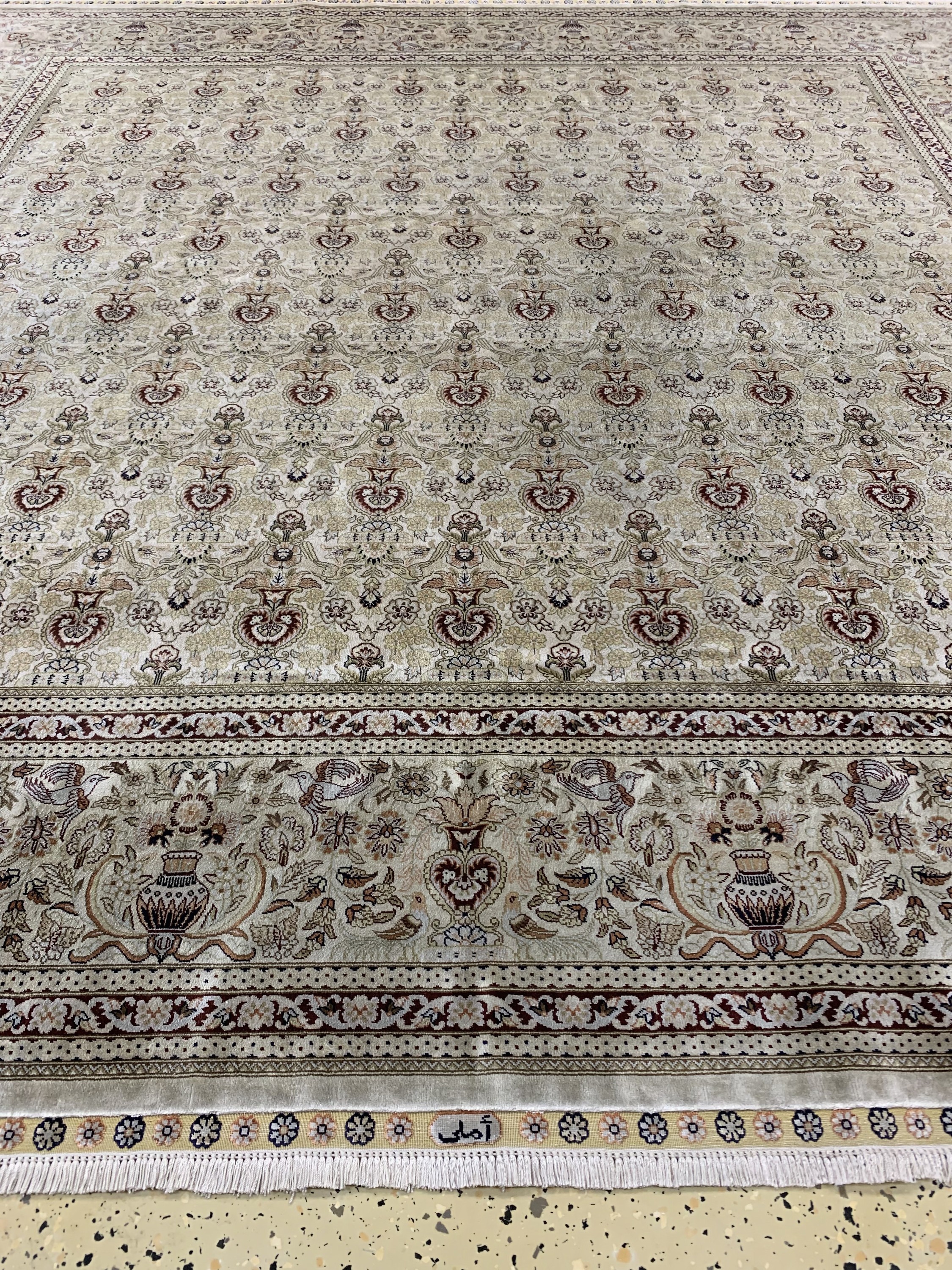 Detail f: Hereke Seide fein, China, Ende 20.Jhd, reine Naturseide, ca. 208 x 202 cm, ca. 1,0 Mio. Kn/qm, Reinigungsbedürftig, EHZ: 1-2