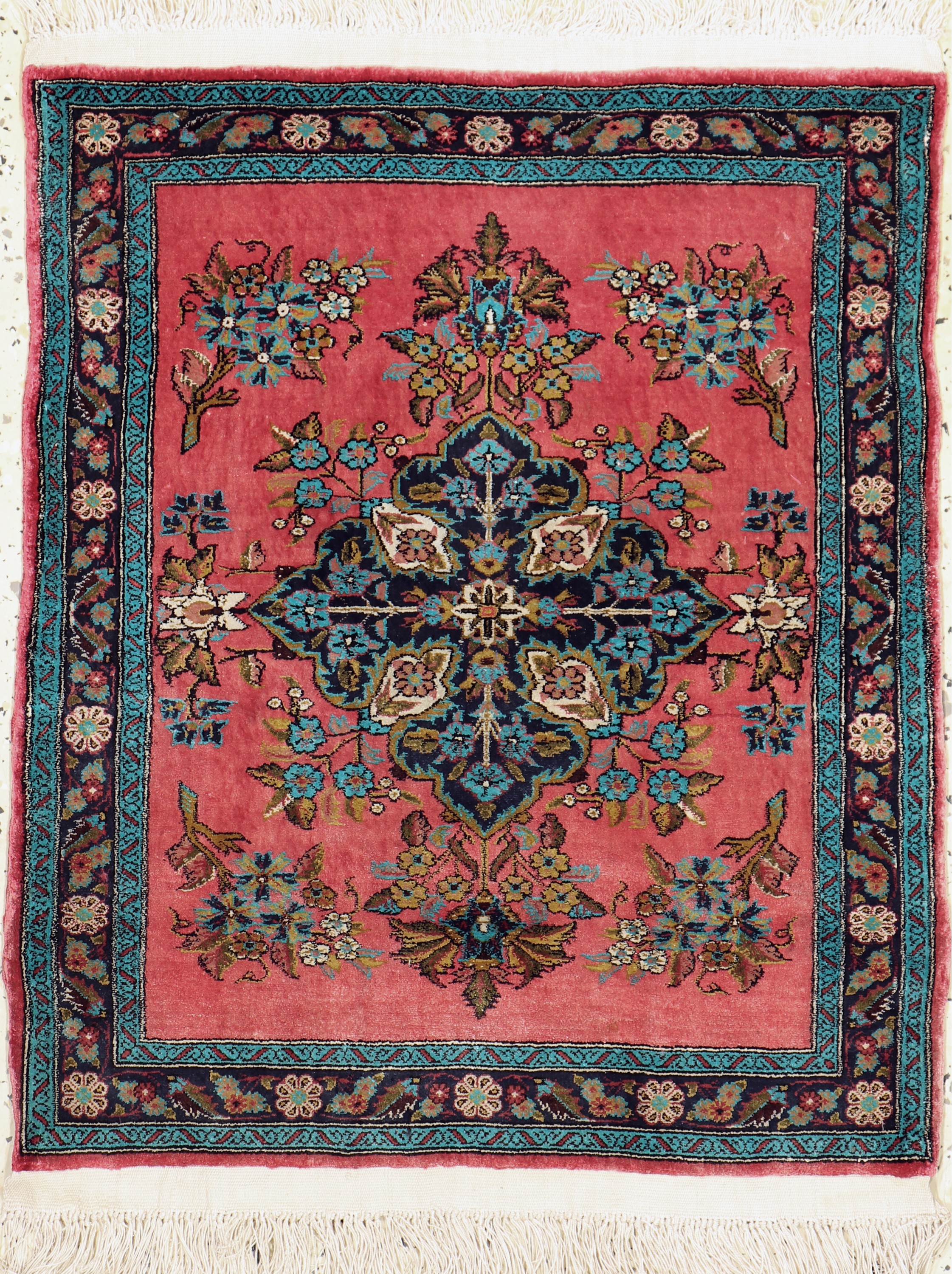 Keschan Seide, Ägypten, Mitte 20.Jhd, reineNaturseide, ca. 69 x 58 cm, EHZ: 1-2