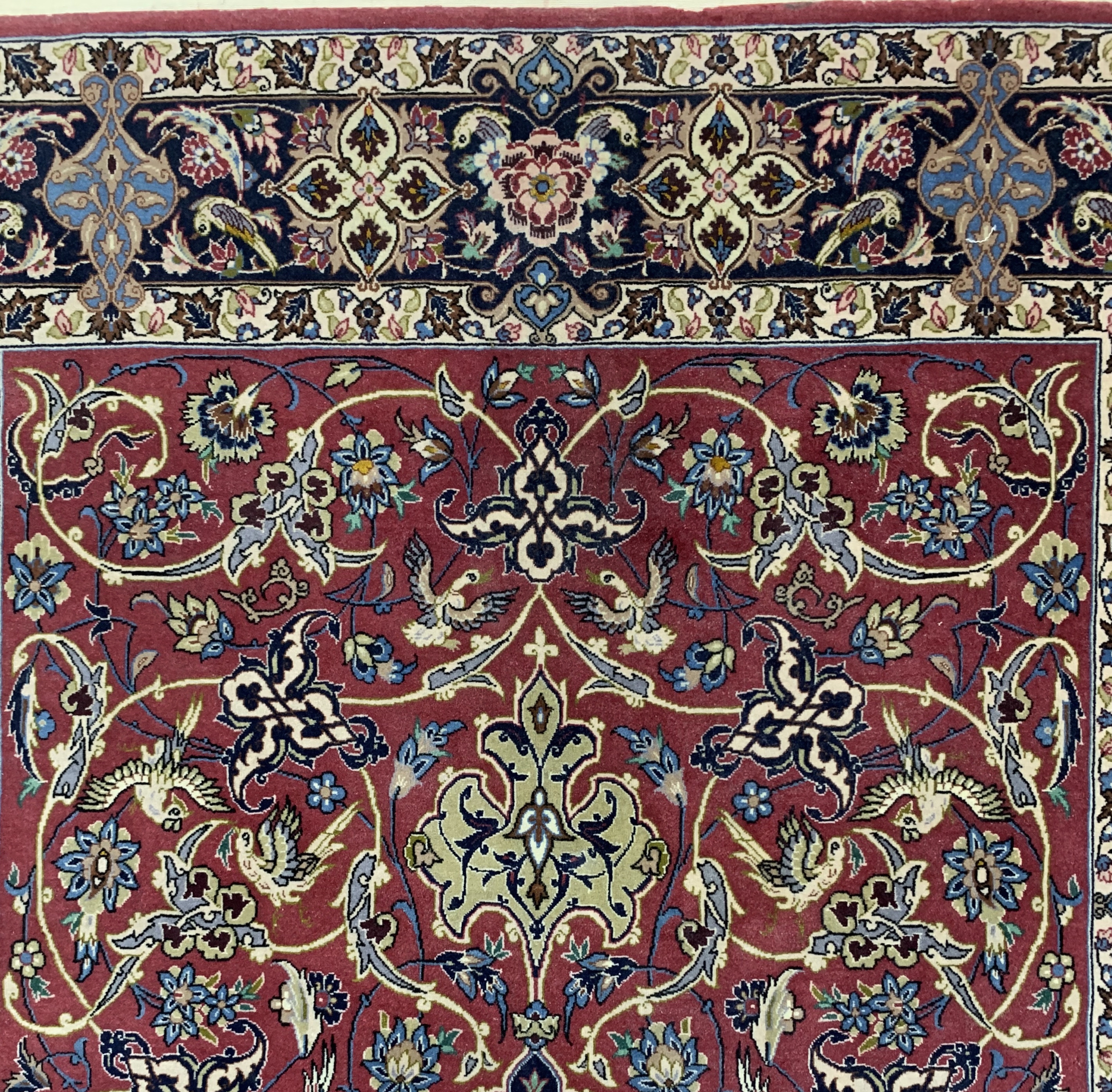 Detail d: Esfahan fein, Persien, Mitte 20.Jhd, Korkwolle auf Seide, ca. 175 x 114 cm, ca. 1,0Mio. Kn/qm, minimale Mottenfraß, EHZ: 2