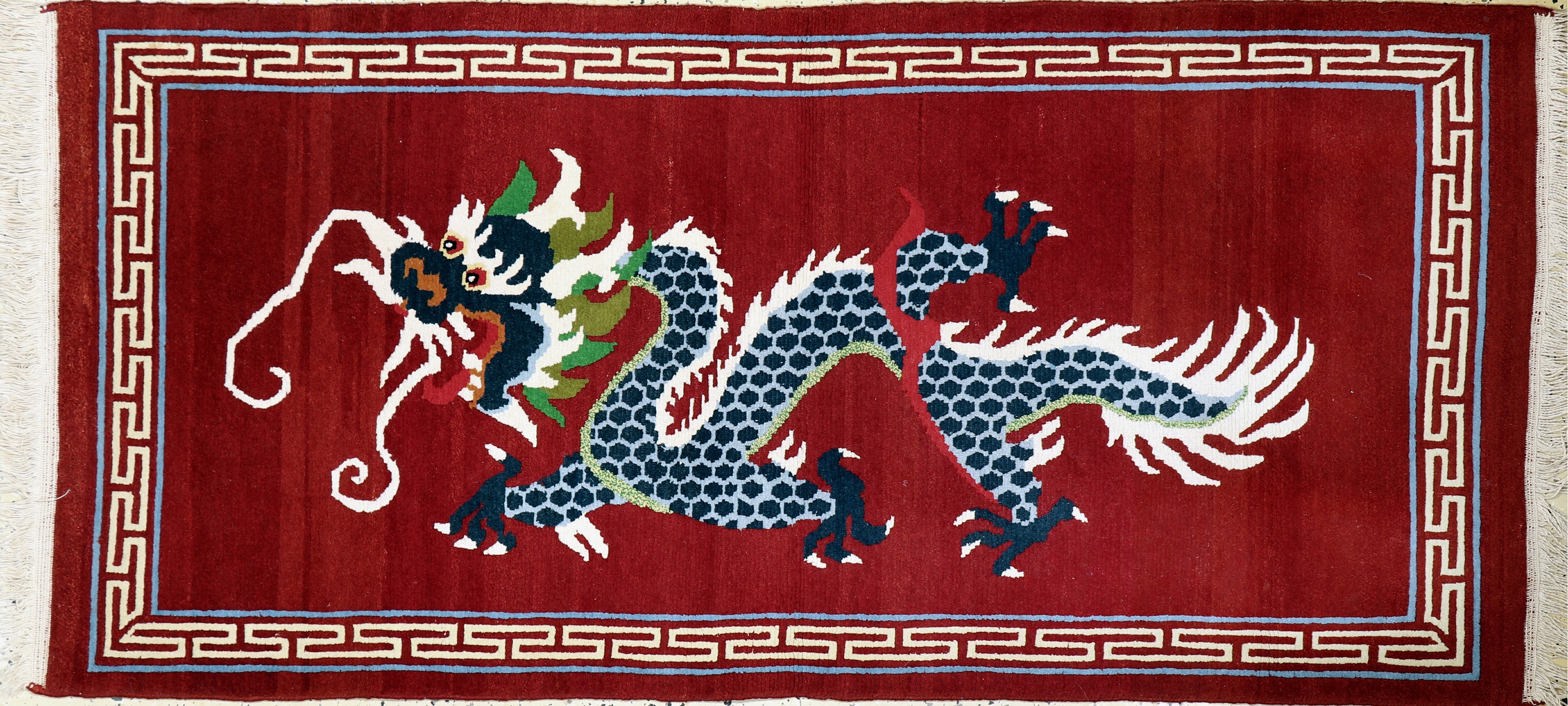 "Drachenteppich", Nepal, Mitte 20.Jhd, Wolle auf Baumwolle, ca. 190 x 90 cm, EHZ: 2