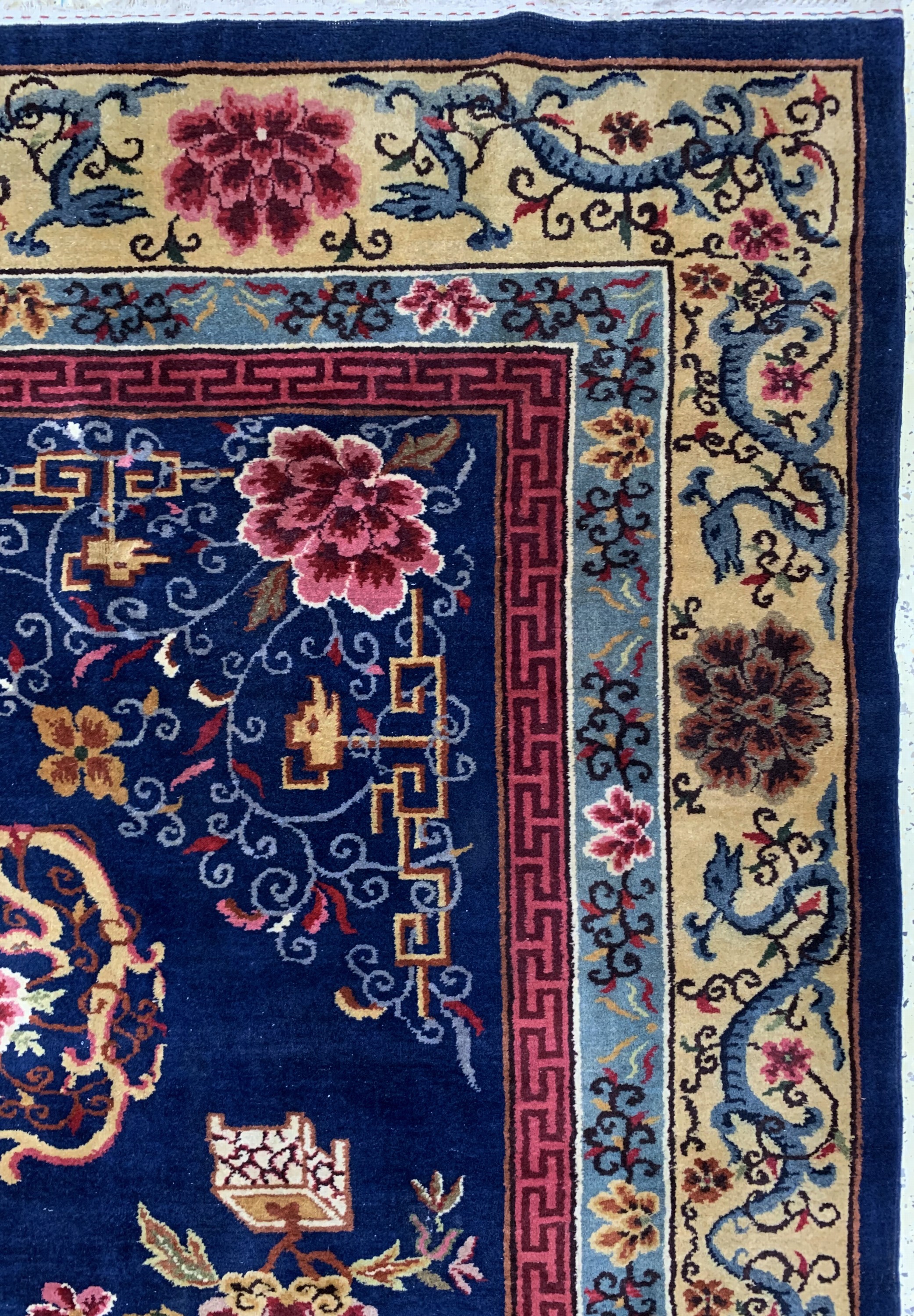 Detail e: Aubusson Teppich, China, Mitte 20.Jhd, Wolle auf Baumwolle, ca. 400 x 300 cm, EHZ: 2