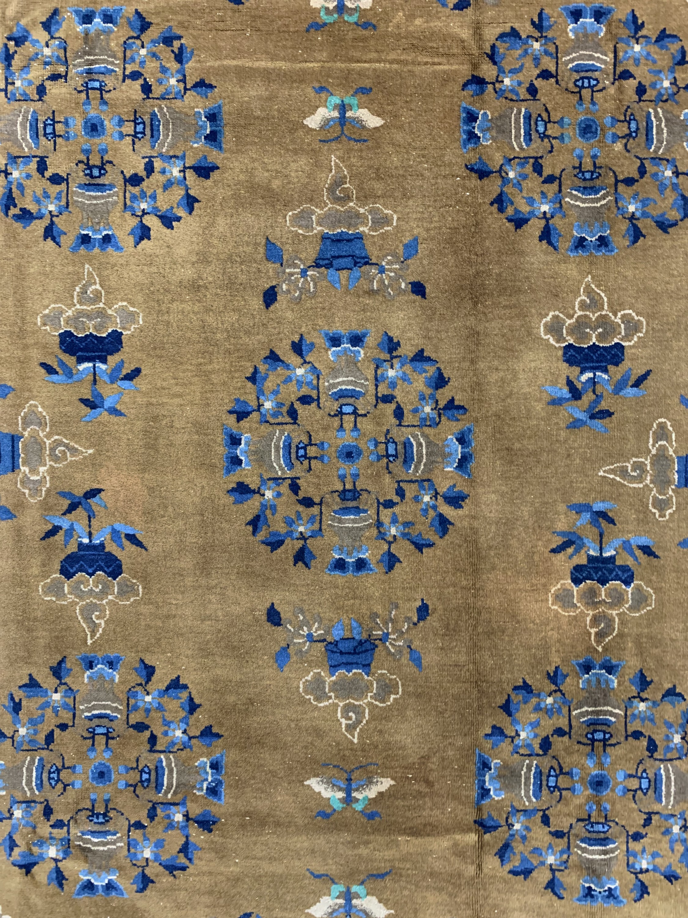 Detail c: Peking antik, China, um 1900, Wolle auf Baumwolle, ca. 330 x 242 cm, EHZ: 2-3