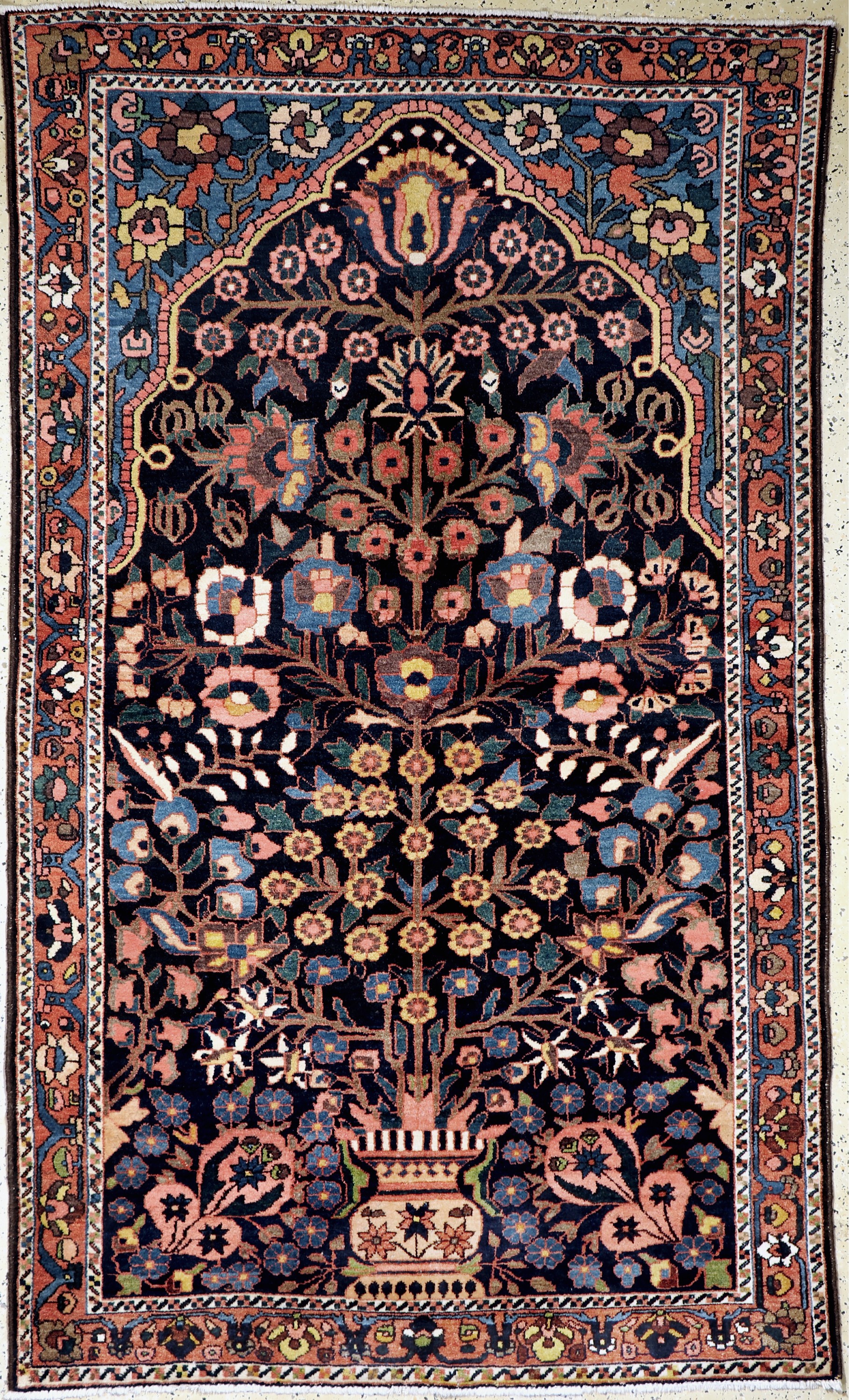 Bachtiar fein, Persien, Mitte 20.Jhd, Wolleauf Baumwolle, ca. 252 x 150 cm, EHZ: 1-2, (fachkundig gereinigt)