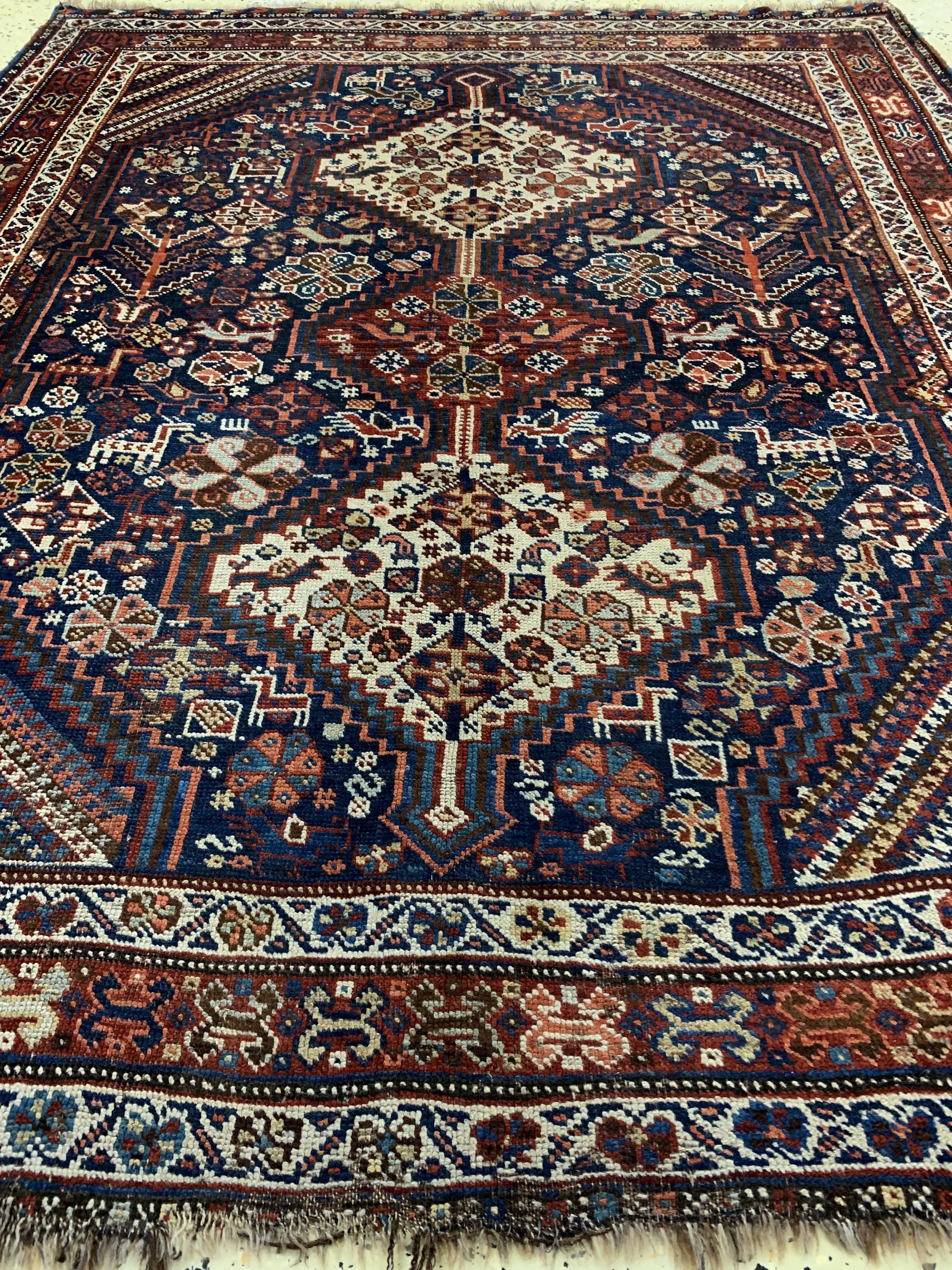 Detail f: Khamseh antik, Persien, 19.Jhd, Wolle auf Wolle, ca. 175 x 150 cm, EHZ: 3