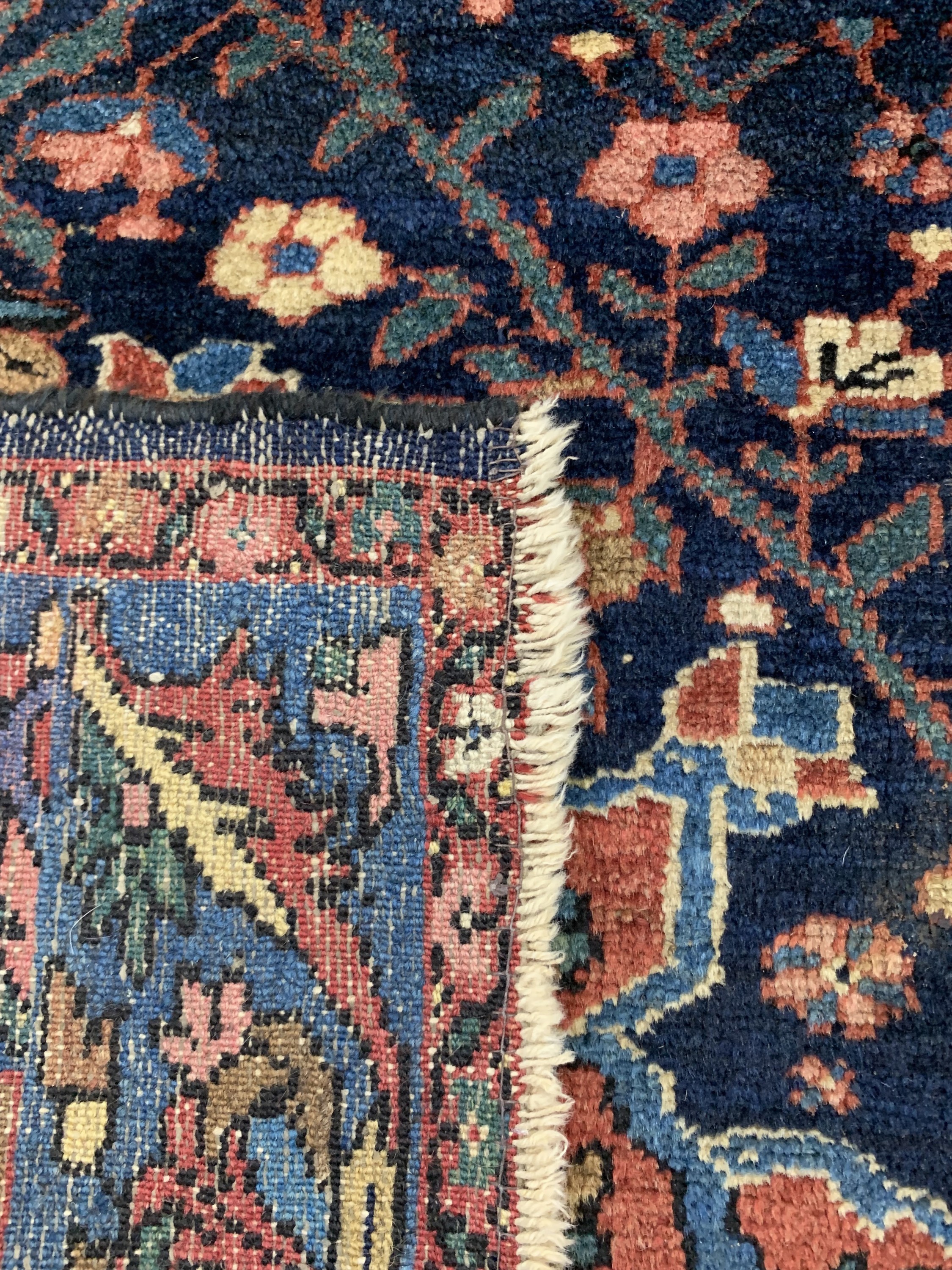Detail f: Borchalou, Persien, Anfang 20.Jhd, Wolle auf Baumwolle, ca. 205 x 137 cm, Reinigungsbedürftig, EHZ: 2-3