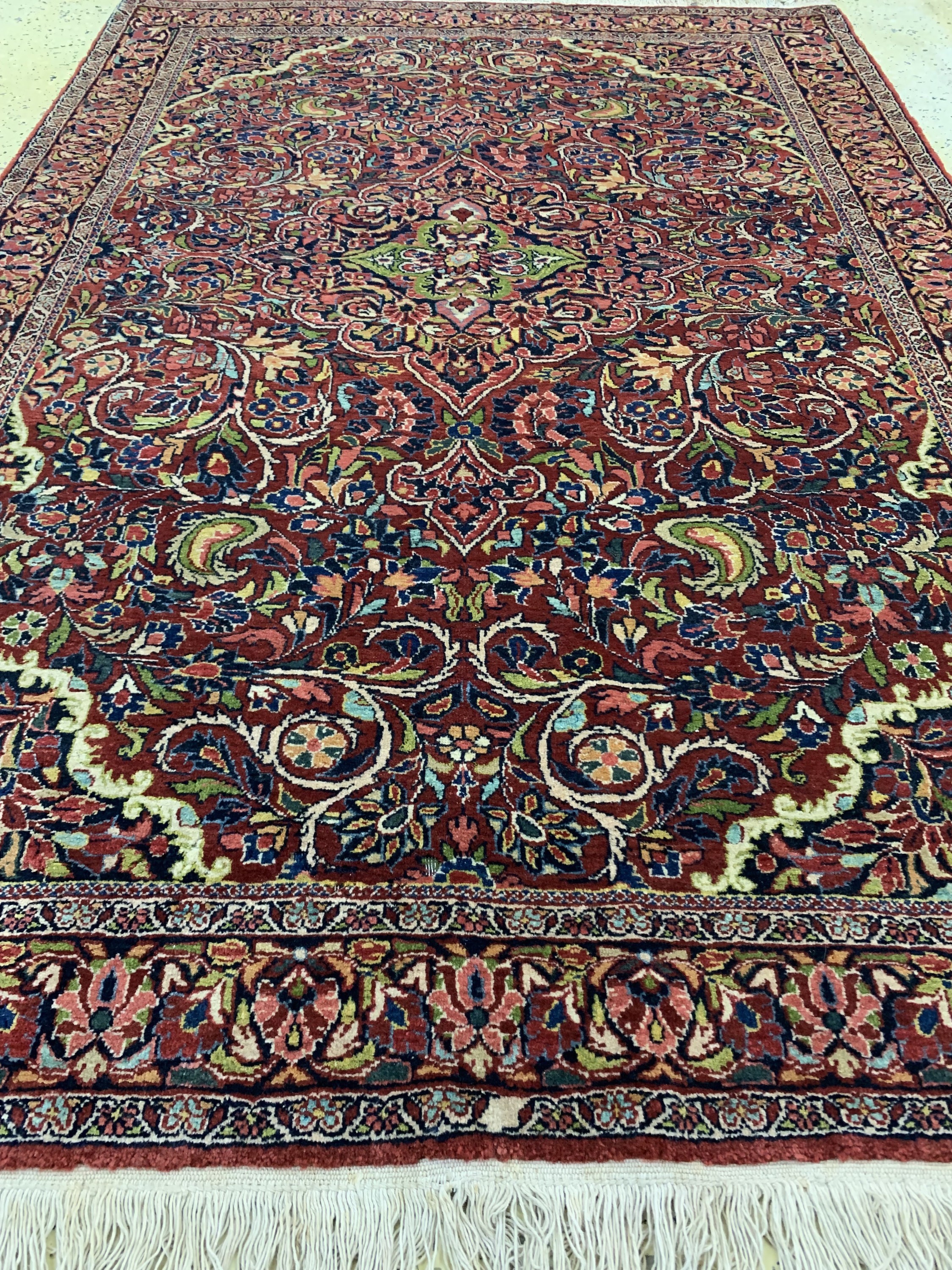 Detail f: Sarogh fein, Persien, Anfang 20.Jhd, Wolle auf Baumwolle, ca. 192 x 132 cm, minimaler Mottenfra?, EHZ: 2-3