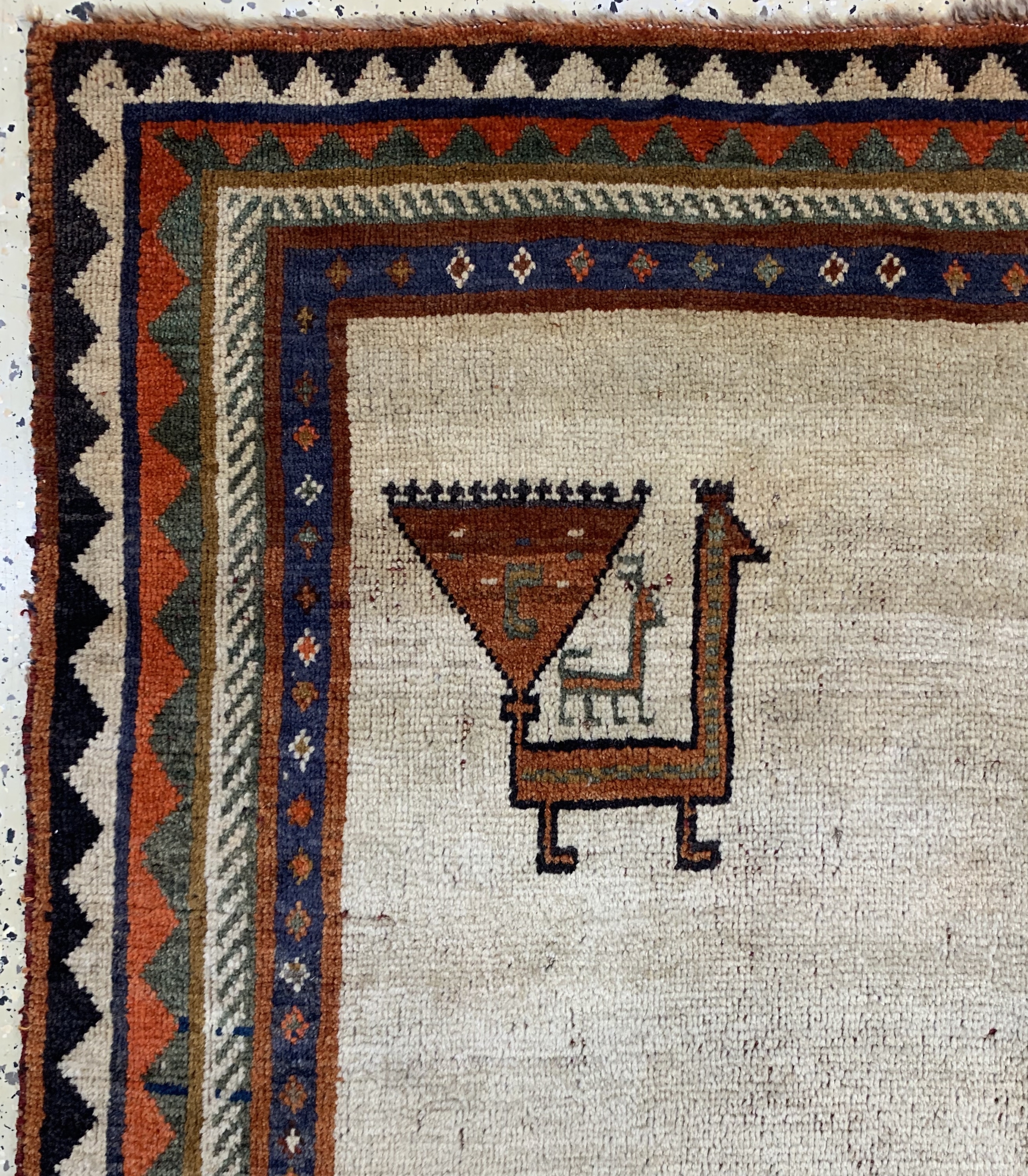 Detail c: Gabbeh alt, Persien, Anfang 20.Jhd, Wolle auf Wolle, ca. 195 x 135 cm, EHZ: 2-3