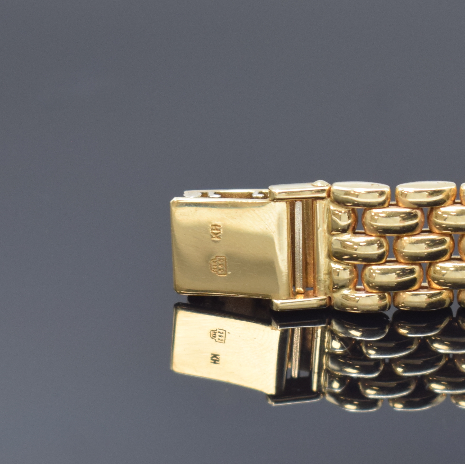 Detail b: SAINT MAURICE Damenarmbanduhr in GG 585/000 mit Diamanten, Schweiz um 2000, quarz, Boden 4-fach verschr., Geh. auf. m. Diamanten bes., weißes ...