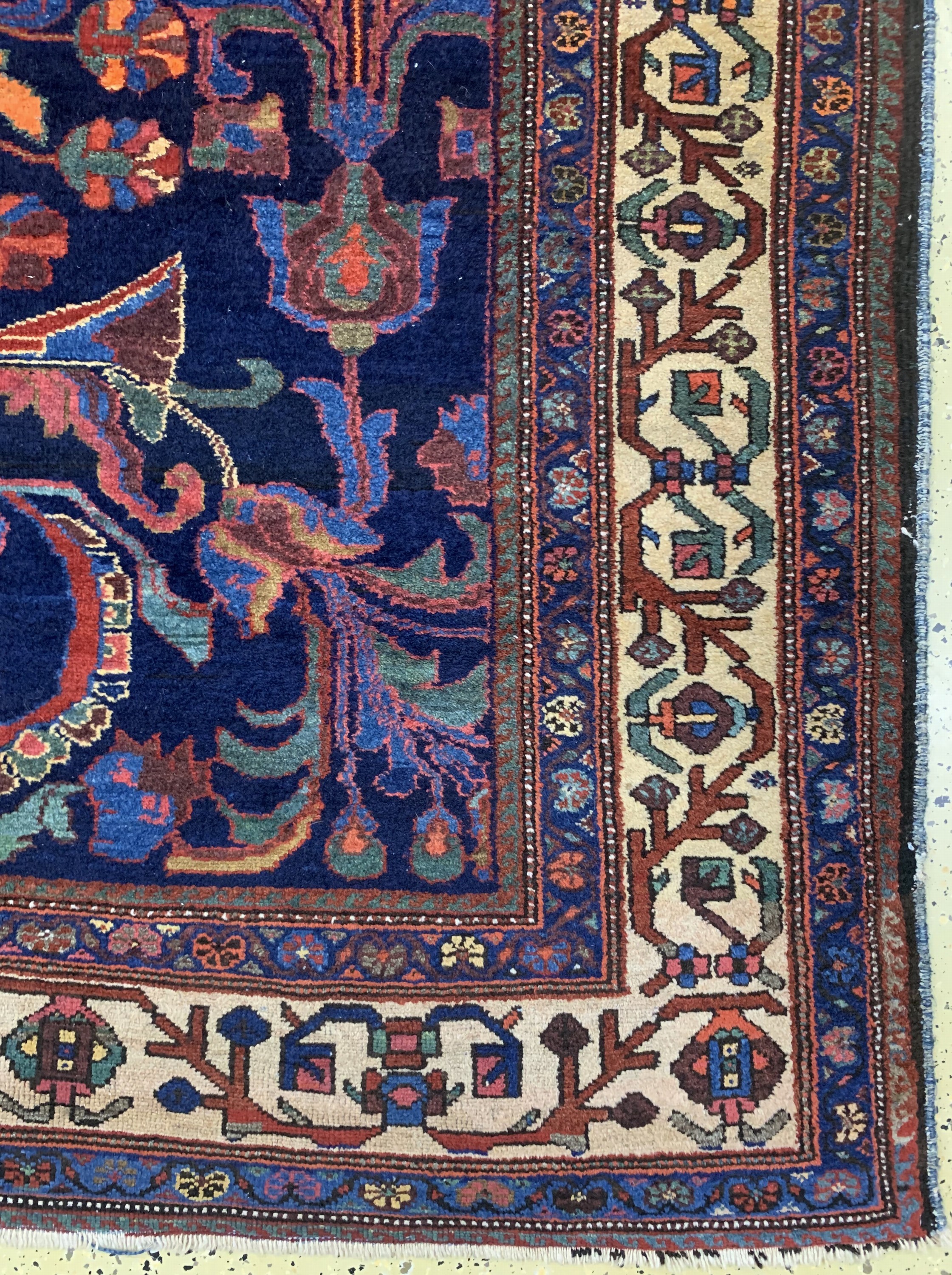 Detail a: Lilian alt, Persien, Anfang 20.Jhd, Wolle auf Baumwolle, ca. 324 x 190 cm, EHZ: 2-3