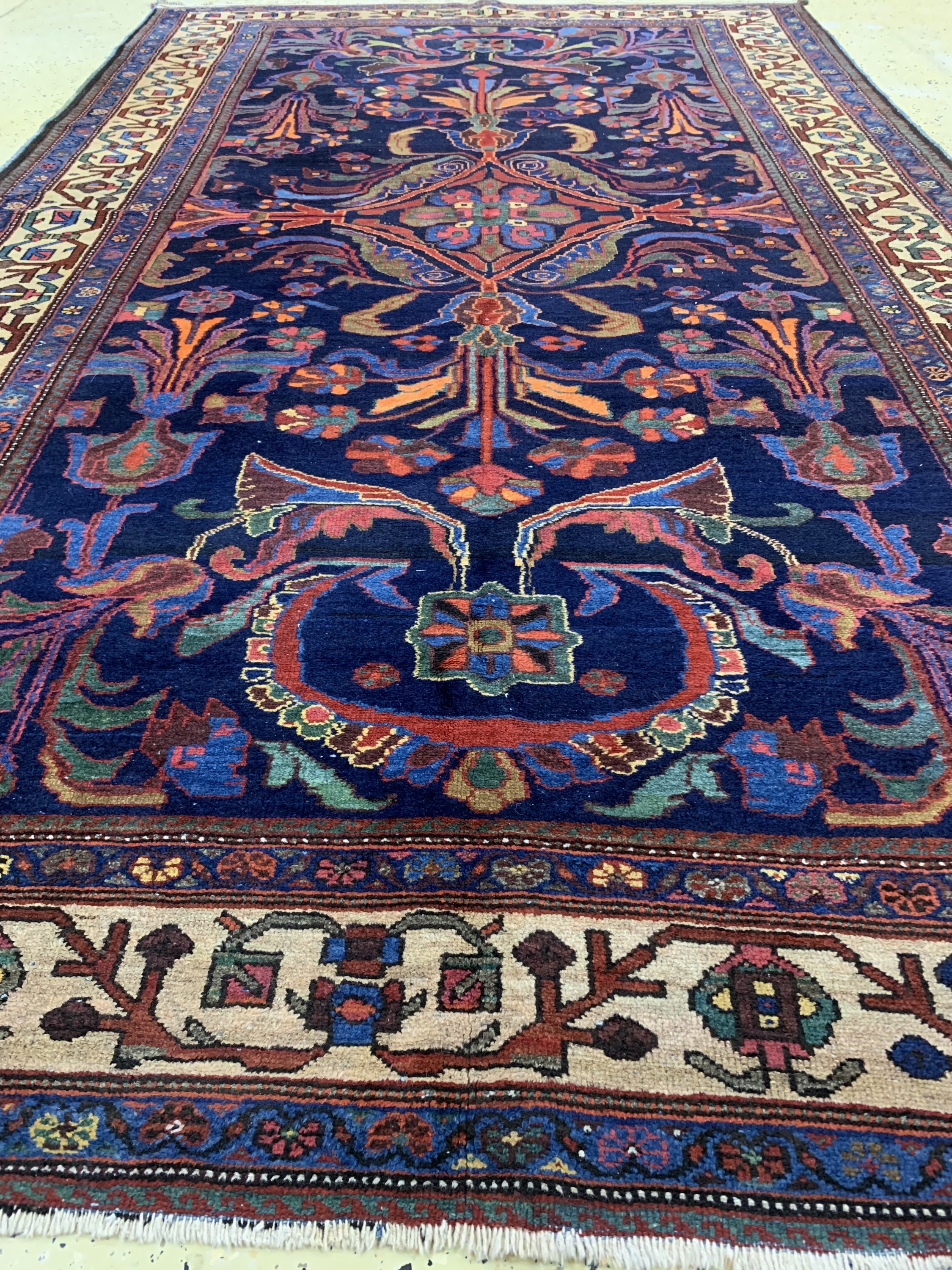 Detail f: Lilian alt, Persien, Anfang 20.Jhd, Wolle auf Baumwolle, ca. 324 x 190 cm, EHZ: 2-3