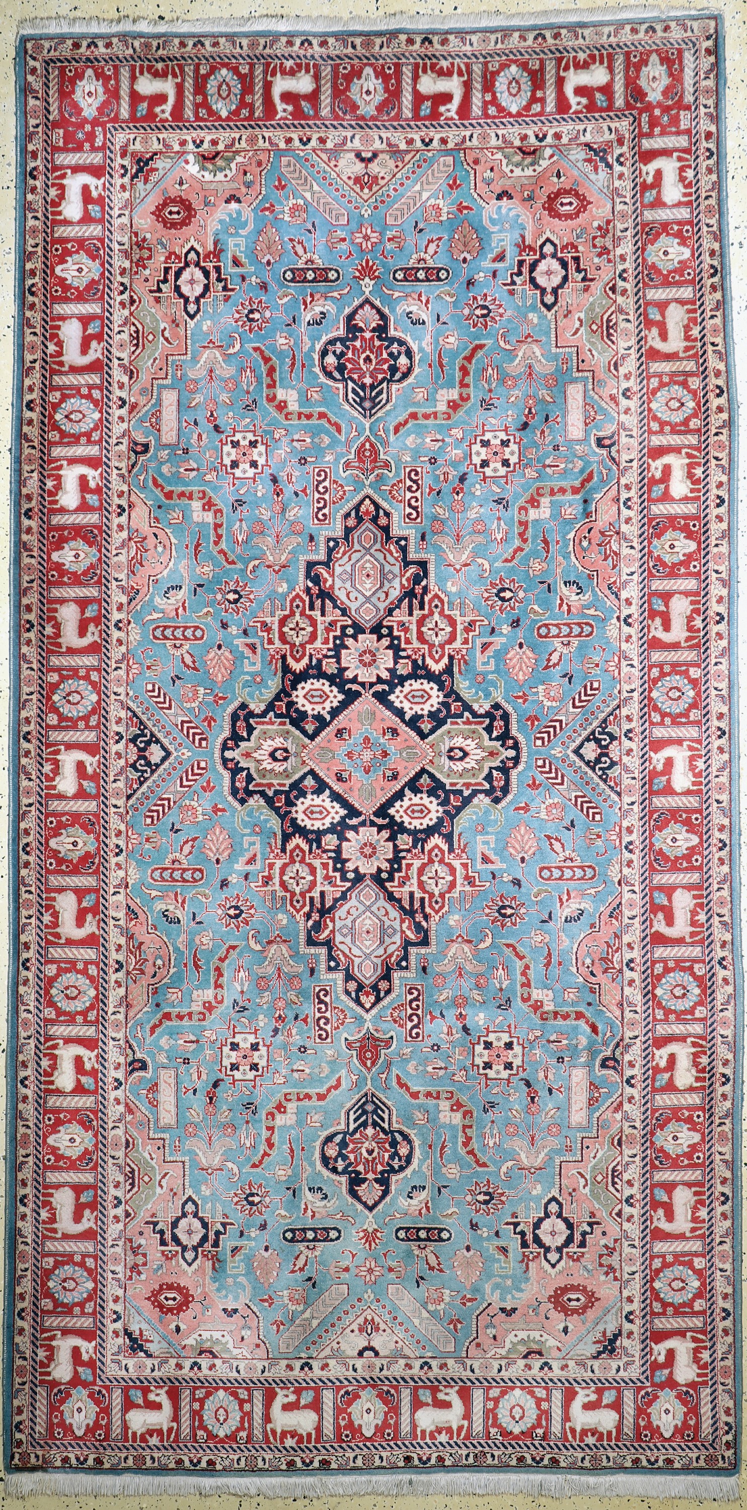 Täbriz alt, Persien, Anfang 20.Jhd, Wolle auf Baumwolle, ca. 350 x 175 cm, EHZ: 2