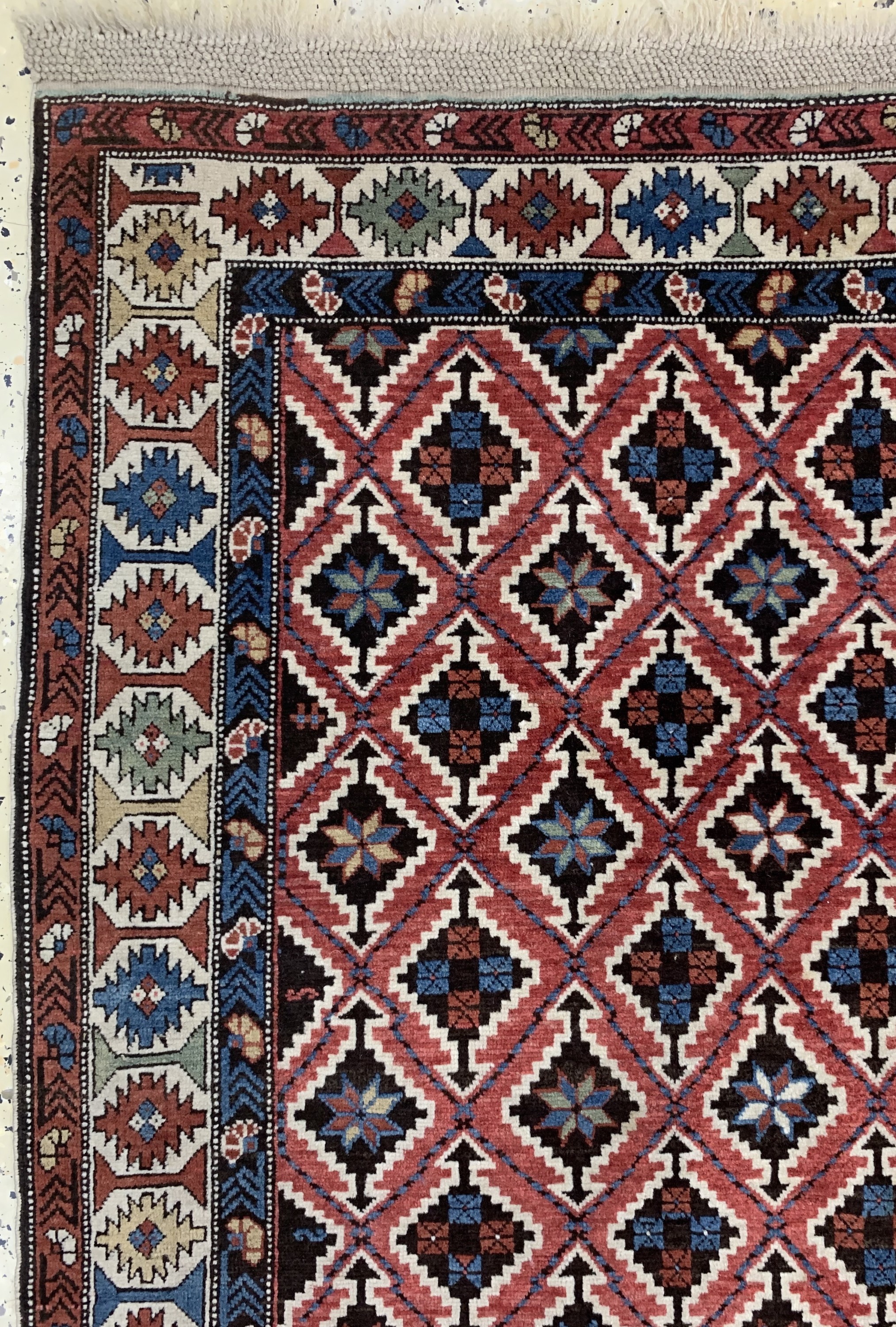 Detail c: Schirwan alt, Kaukasus, Anfang 20.Jhd, Wolle auf Wolle, ca. 182 x 125 cm, EHZ: 2