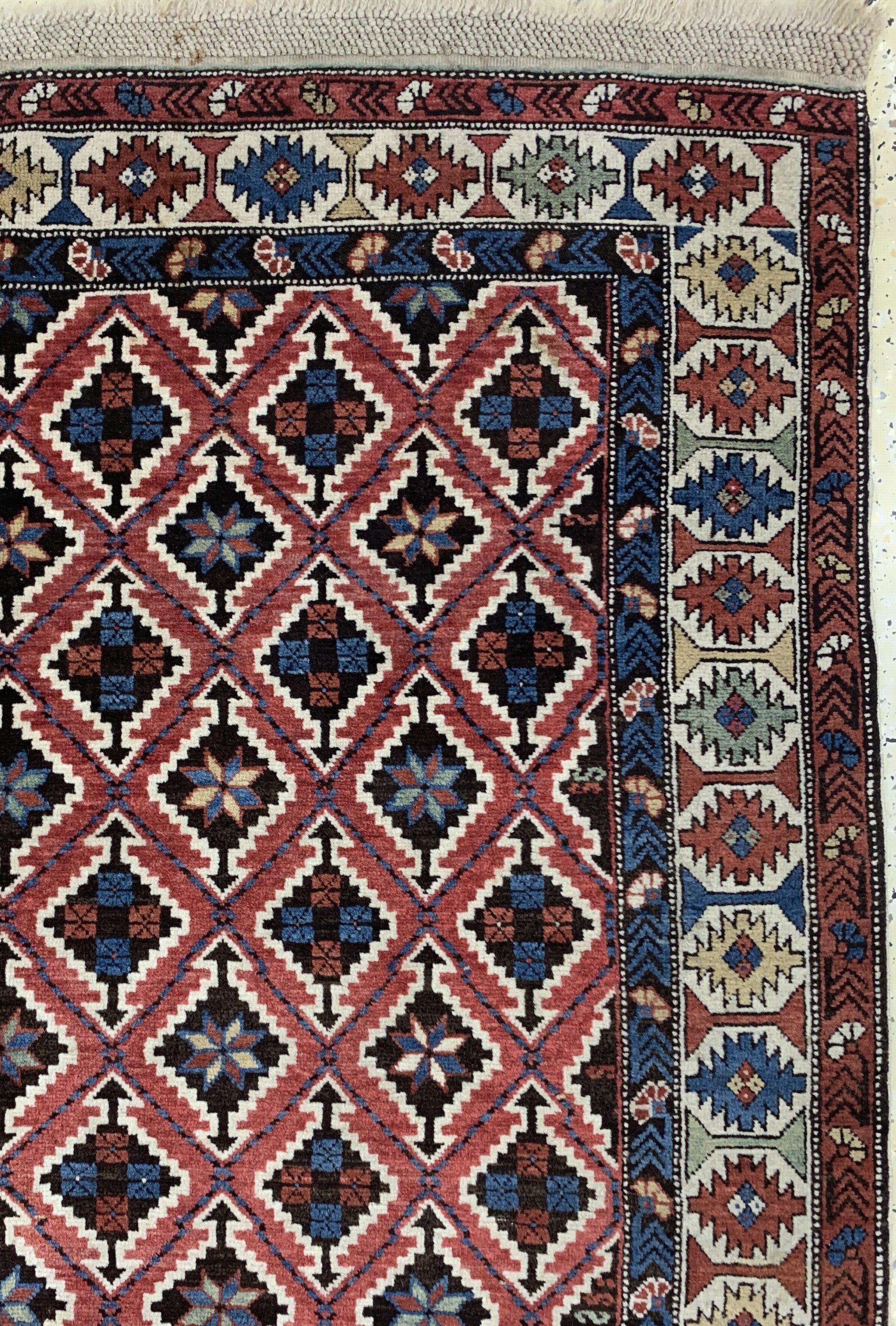Detail d: Schirwan alt, Kaukasus, Anfang 20.Jhd, Wolle auf Wolle, ca. 182 x 125 cm, EHZ: 2