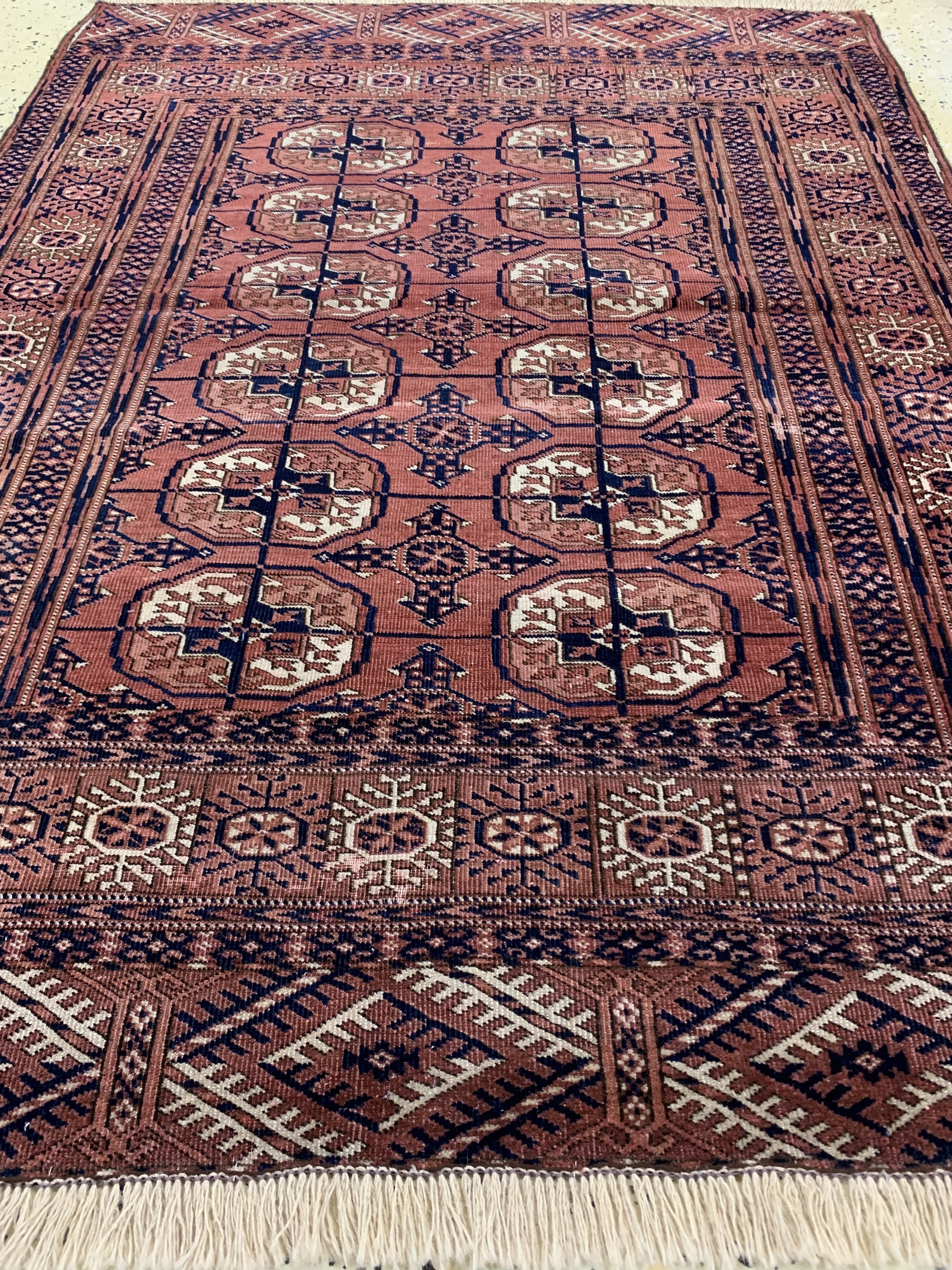 Detail e: "Herdteppich"antik, Turkmenistan, um 1900, Wolle auf Wolle, ca. 153 x 120 cm, EHZ: 3
