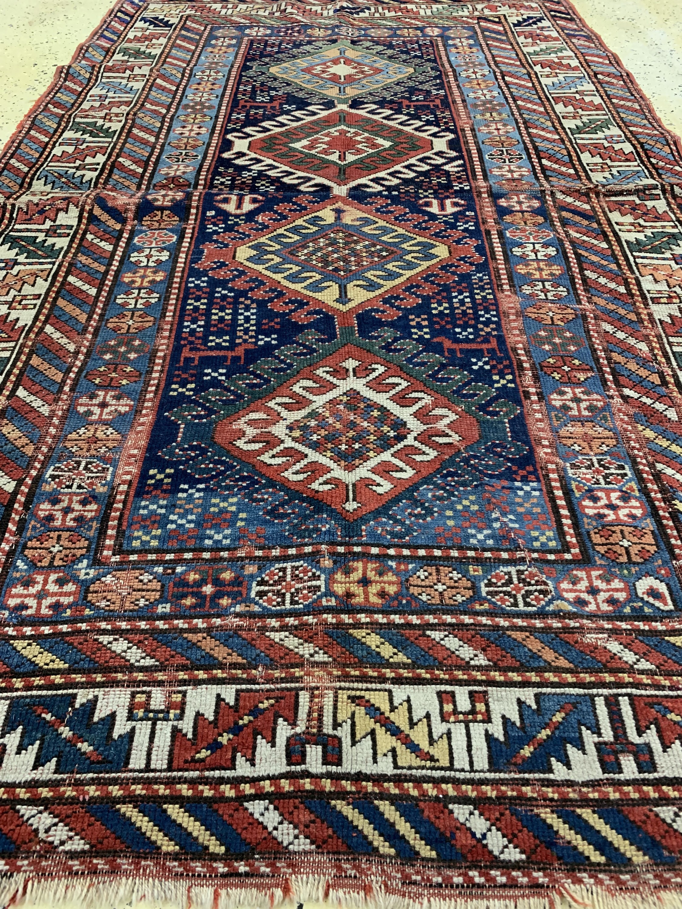 Detail f: Antiker Kazak, Kaukasus, 19.Jhd, Wolle auf Wolle, ca. 210 x 135 cm, EHZ: 4