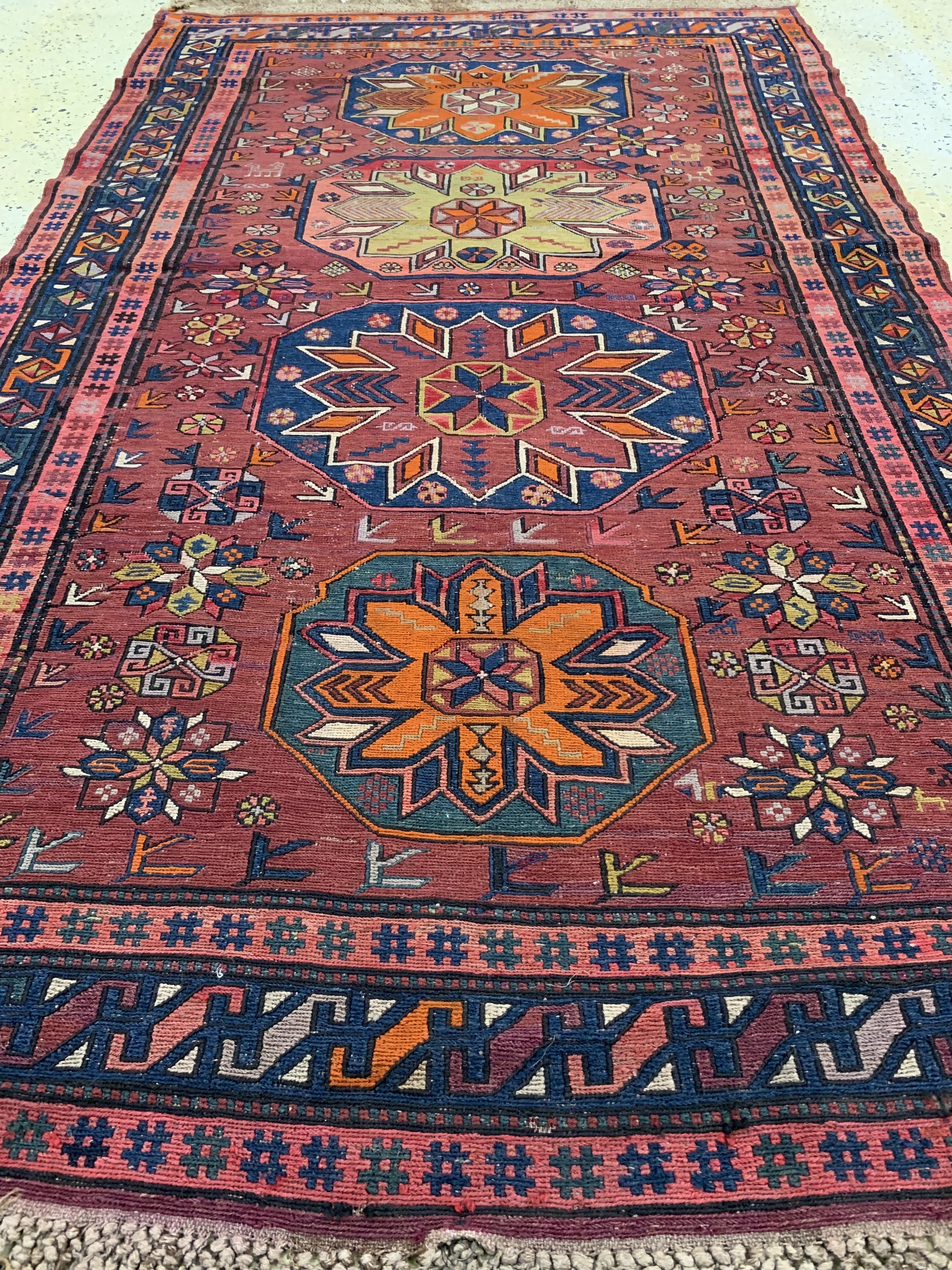 Detail f: Sumakh alt, Kaukasus, Anfang 20.Jhd, Wolle auf Wolle, ca. 204 x 125 cm, EHZ: 2-3