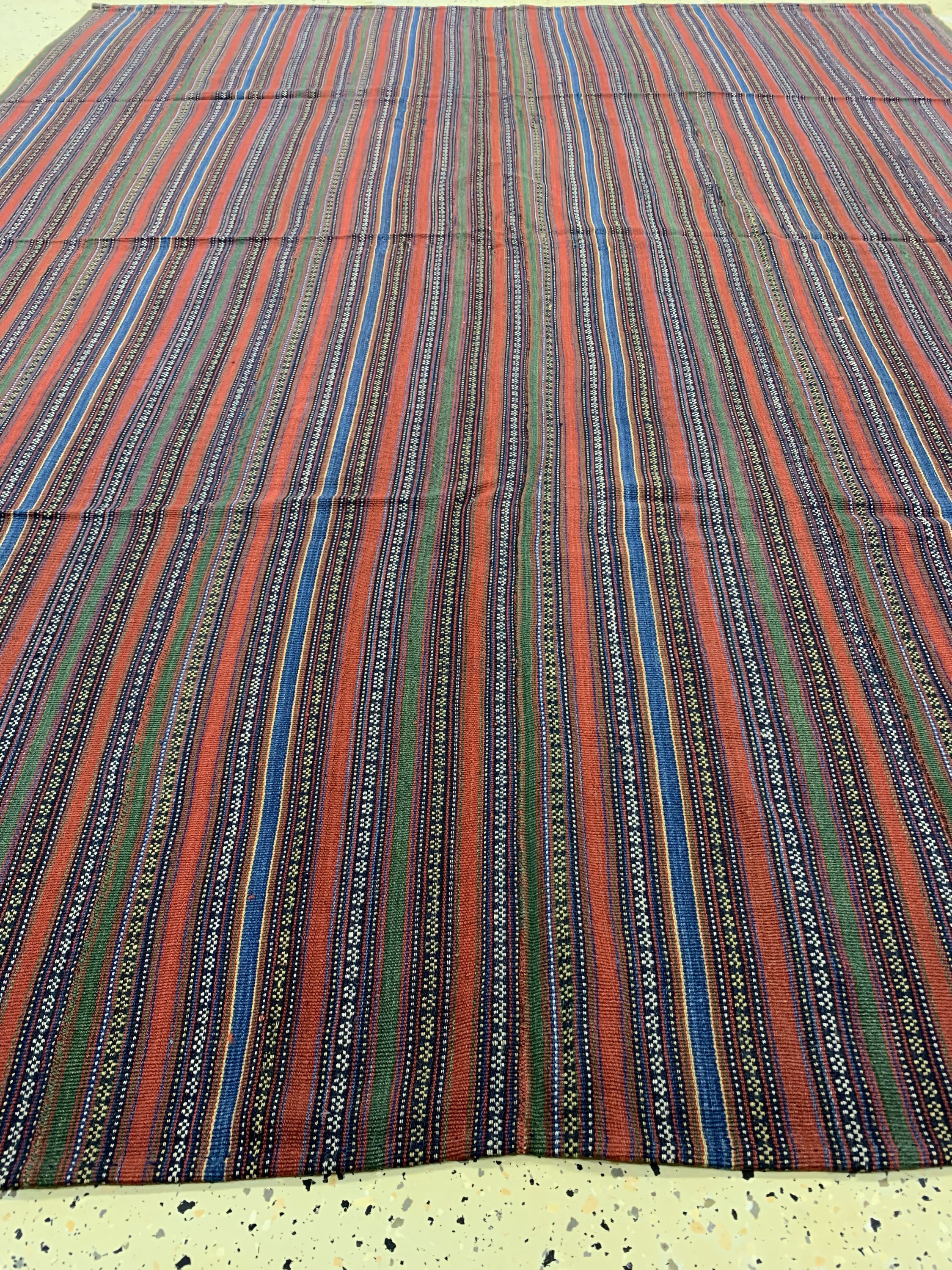 Detail c: Nomaden"Djajim", Persien, Anfang 20.Jhd, Wolle auf Wolle, ca. 250 x 205 cm, EHZ: 1-2