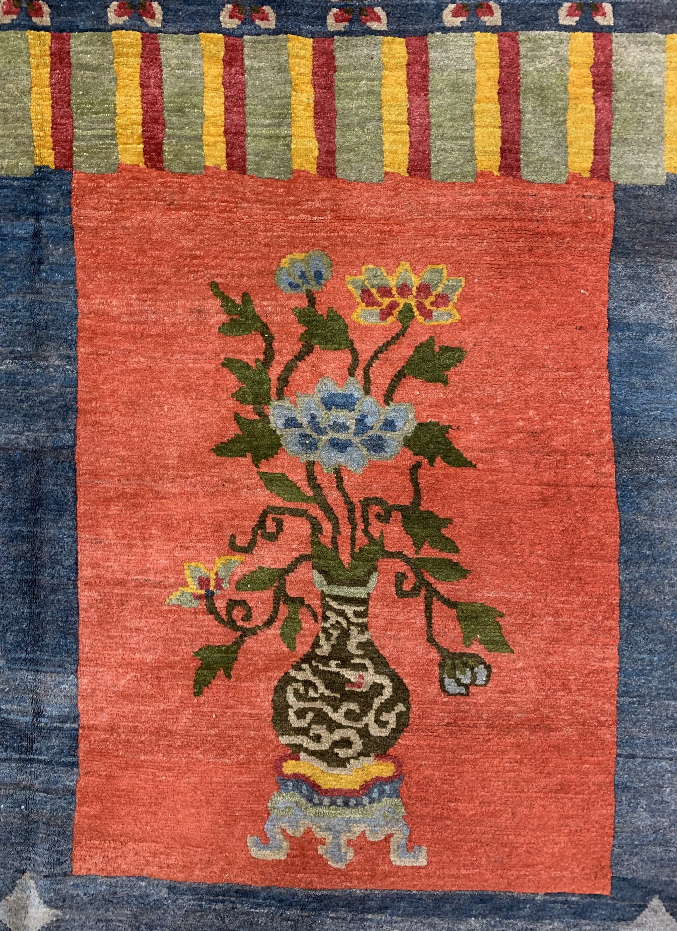 Detail d: Mongolischer Teppich, "Engsi Muster", Mitte20.Jhd, Wolle auf Baumwolle, ca. 285 x 212 cm,EHZ: 2-3
