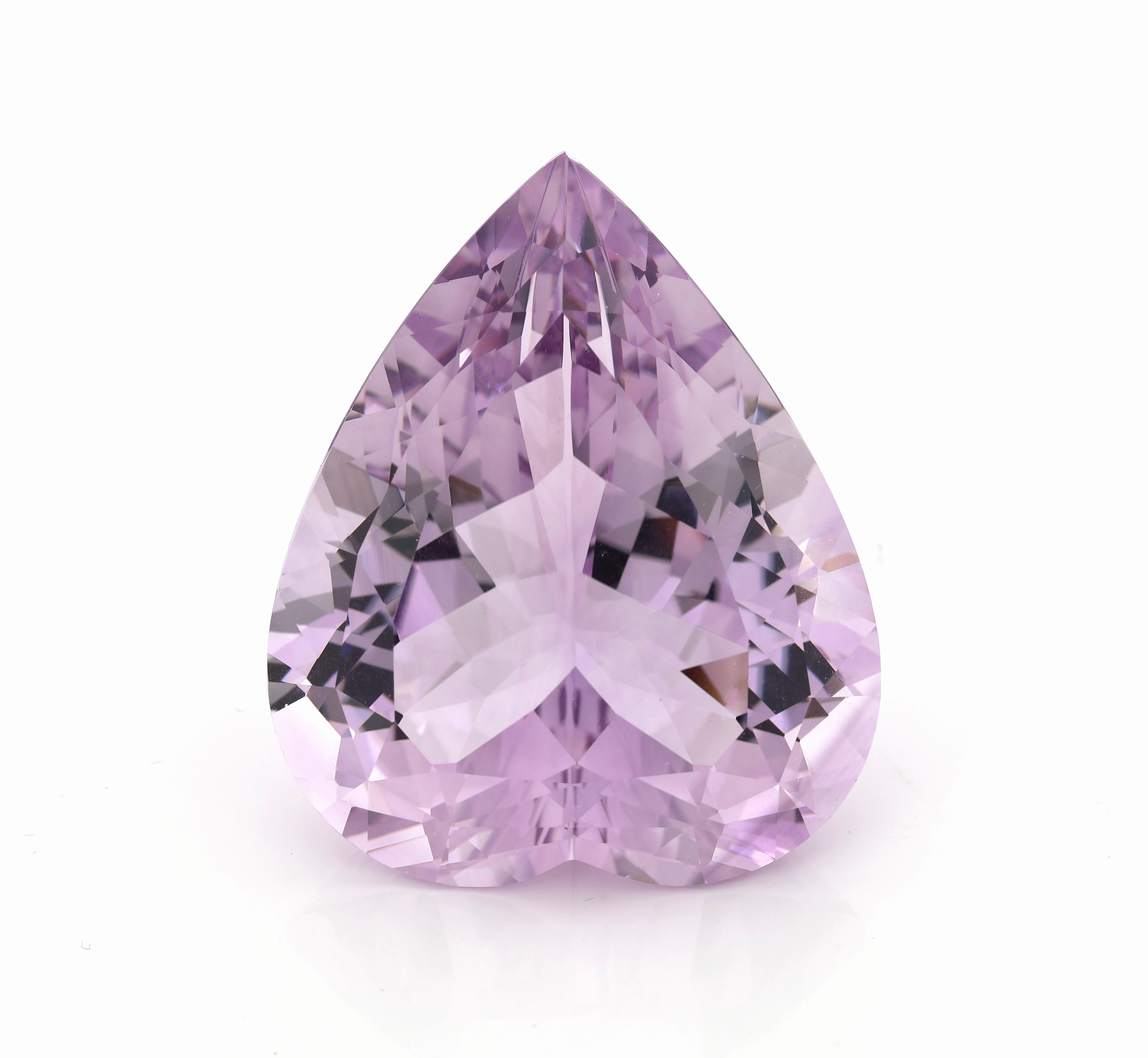 Detail c: Loser Amethyst, in Herzform, feine Qualität und Farbe, ca. 53.6 x 45 mm, ca. 67.2g, ca. 336 ct, Schmuck- und Sammlerstein, Unikat, Handarbeit, ...