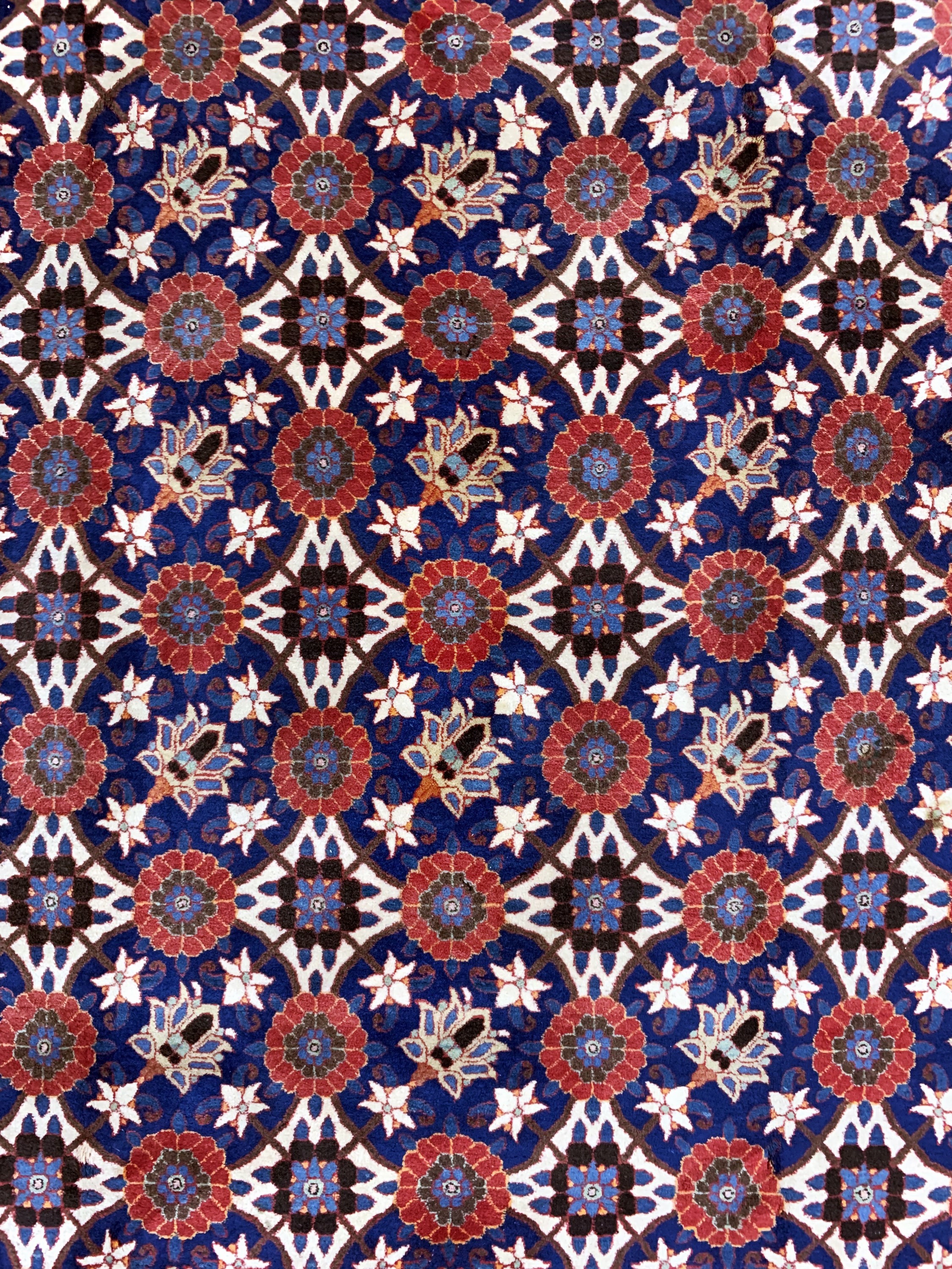 Detail c: Weramin, Persien, Mitte 20.Jhd, Wolle auf Baumwolle, ca. 325 x 215 cm, EHZ: 2