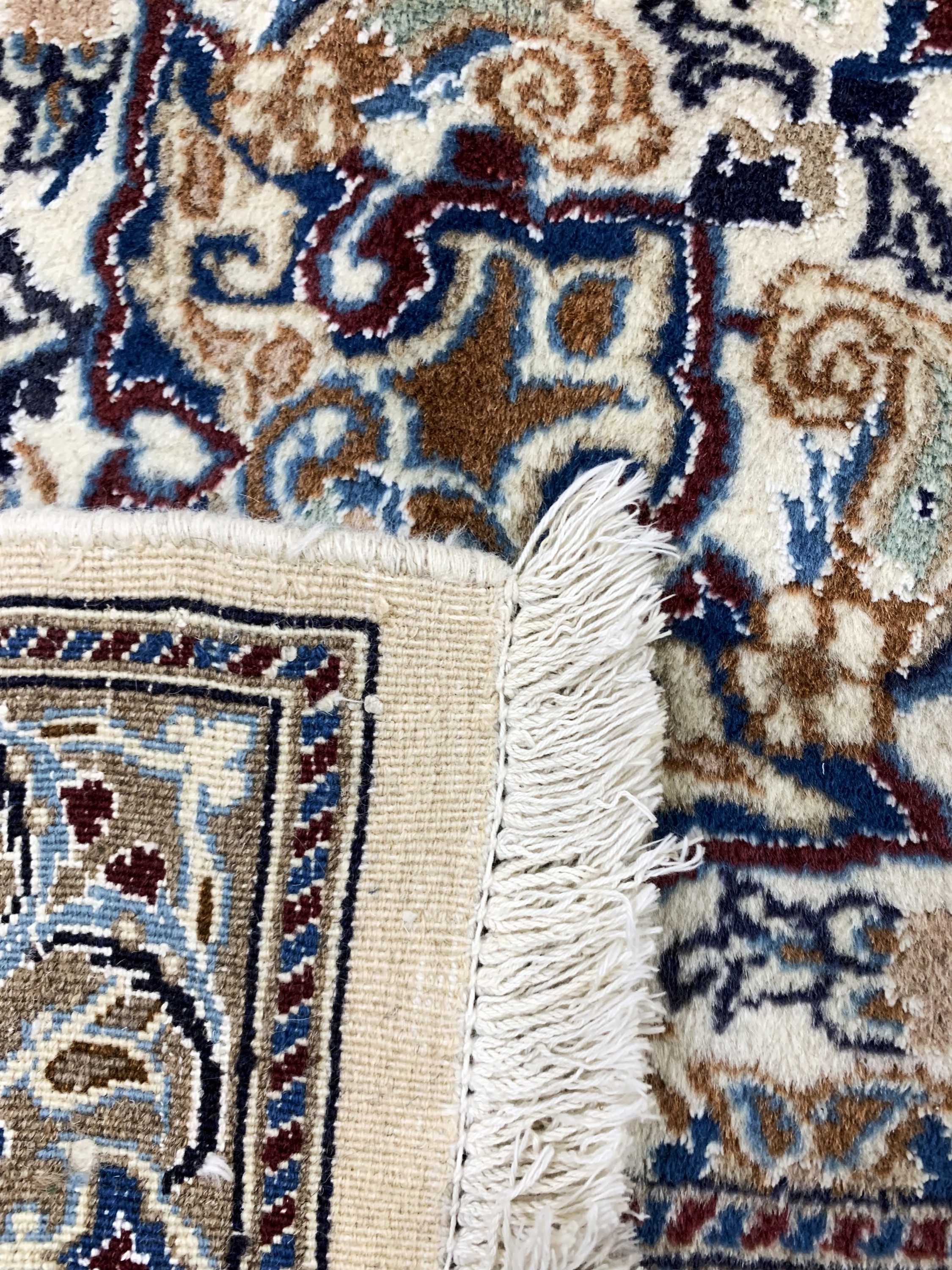 Detail g: Nain, Persien, Ende 20.Jhd, Wolle auf Baumwolle, ca. 395 x 286 cm, EHZ: 2