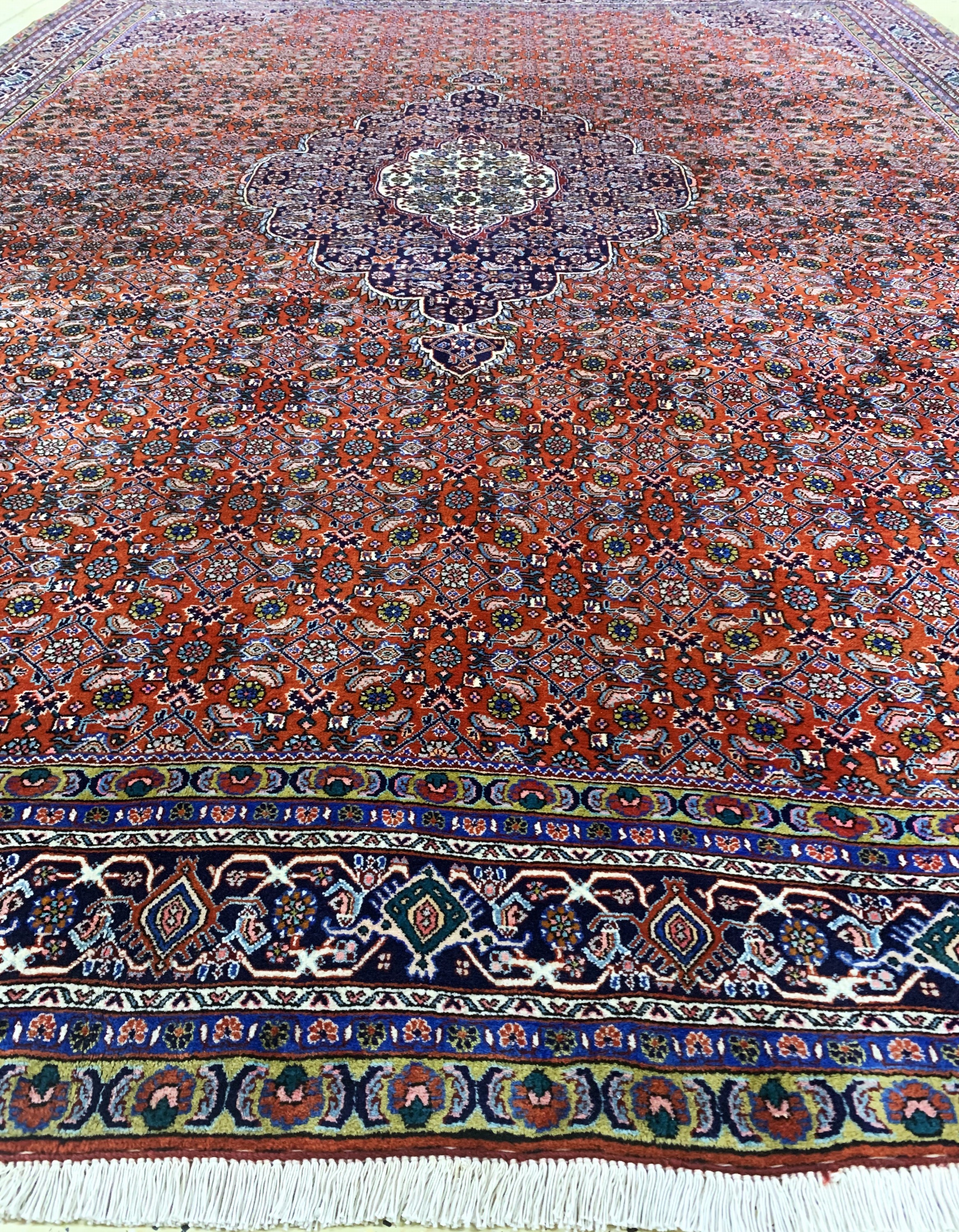 Detail f: Bidjar alt, Persien, Mitte 20.Jhd, Wolle auf Baumwolle, ca. 350 x 257 cm, EHZ: 1-2