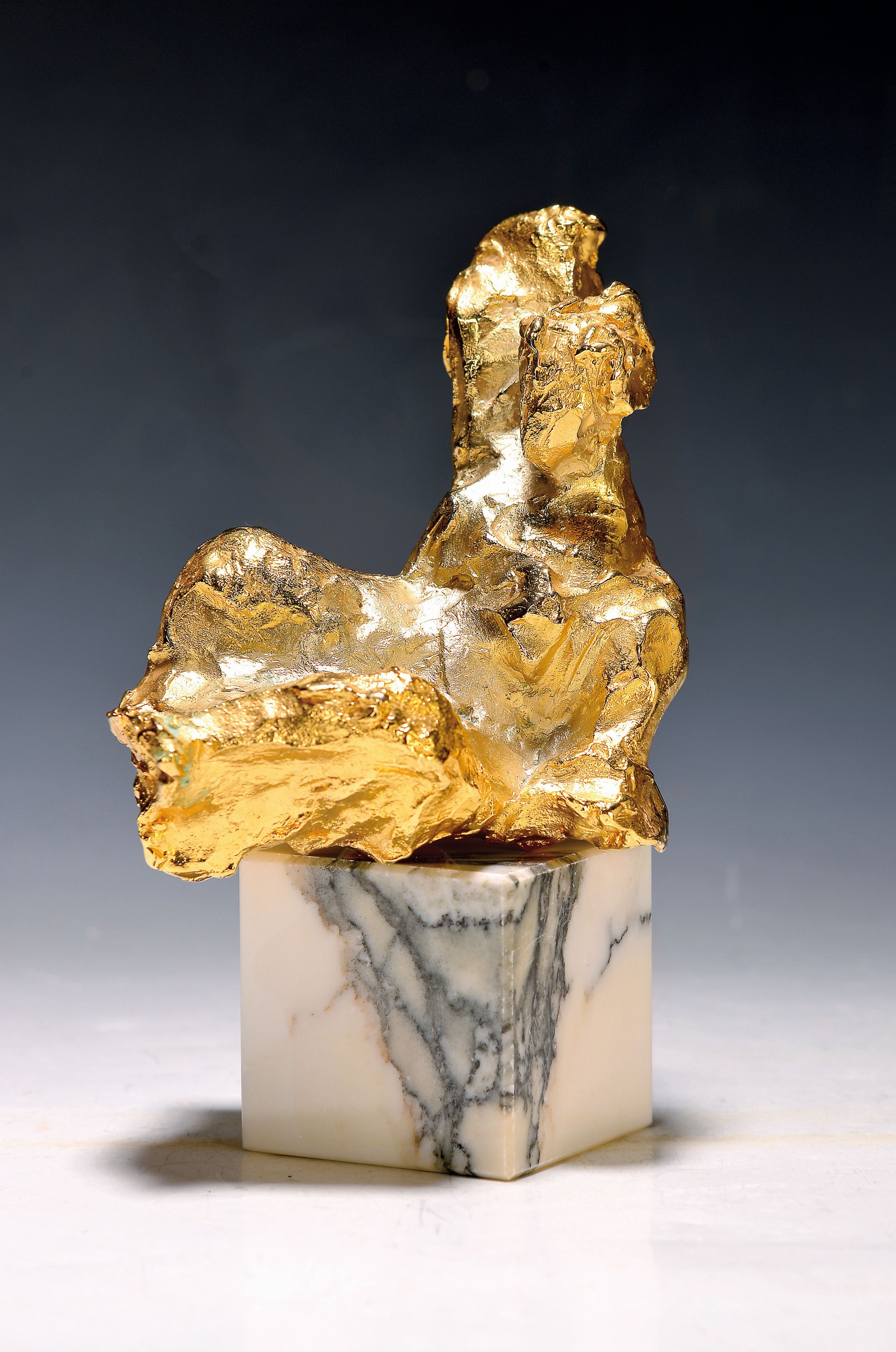 Christiane Maether, geb. 1941 Berlin, Vergiss nicht, dass du fliegen kannst, Bronzeskulptur, teils poliert, ca.