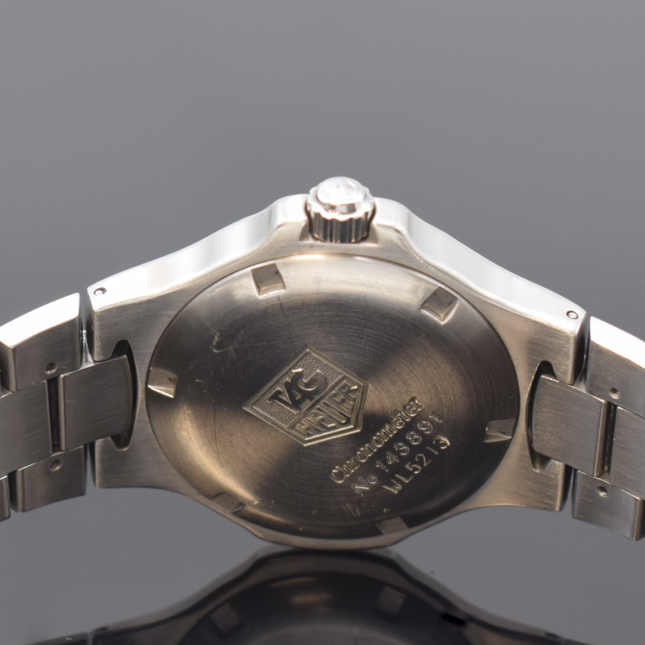 Detail d: TAG HEUER Kirium Chronometer Damenarmbanduhr Referenz WL5213, Schweiz um 2000, Automatik, Edelstahlgeh. inkl. Gliederband m. Faltschl., Boden u. ...
