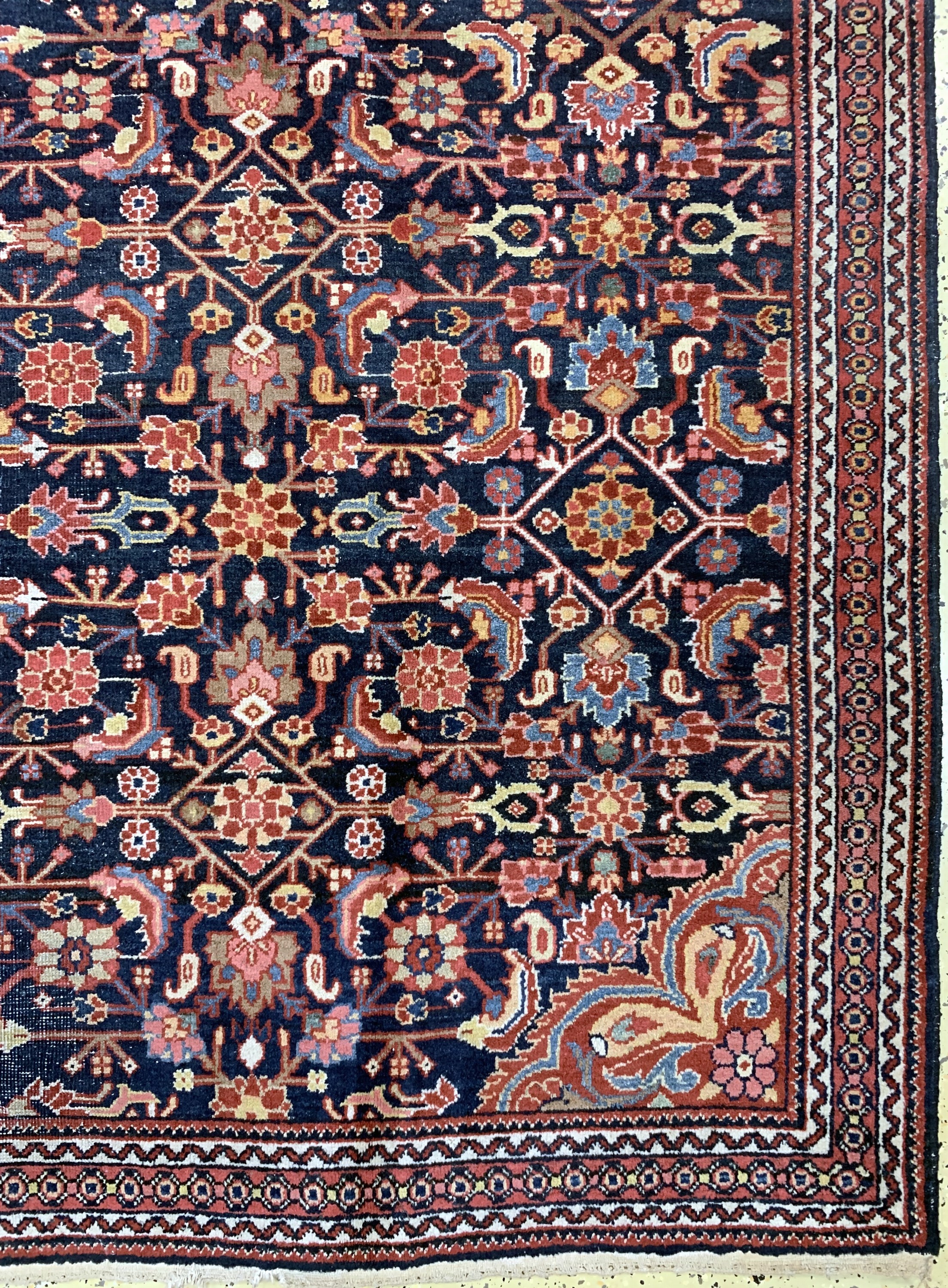 Detail a: Sarogh Mahal, Persien, um 1900, Wolle auf Baumwolle, ca. 334 x 220 cm, EHZ: 3-4