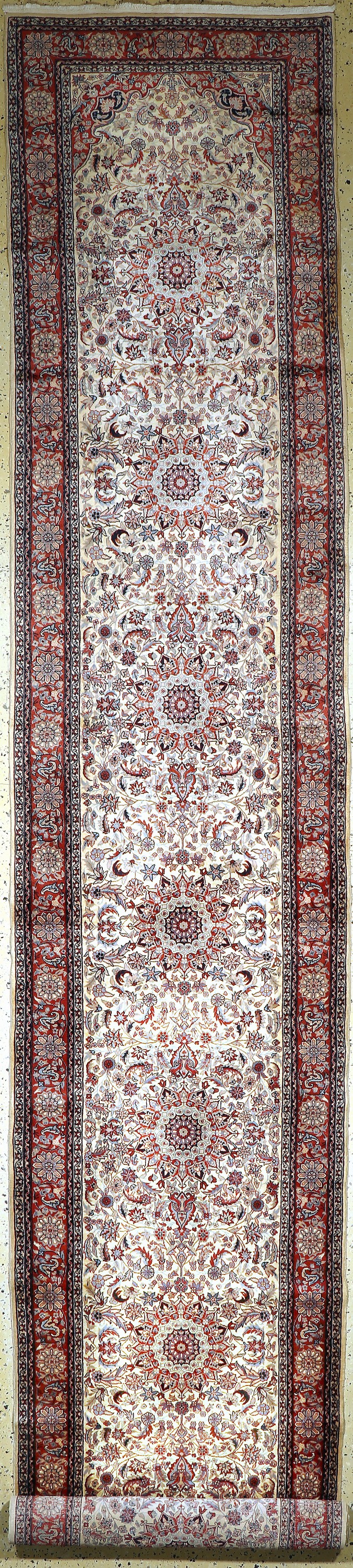 Esfahan fein, China, Ende 20.Jhd, Korkwolleauf Baumwolle, ca. 504 x 91 cm, EHZ: 2