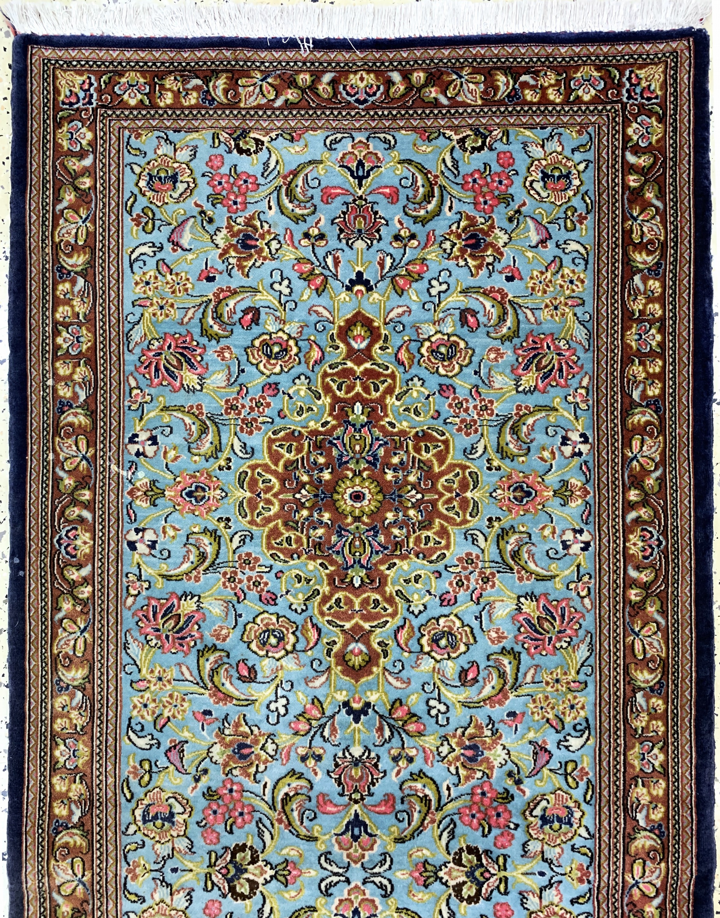 Detail a: Ghom Kork, Persien, Ende 20.Jhd, Korkwolle auf Baumwolle, ca. 196 x 84 cm, verblasst, EHZ: 2