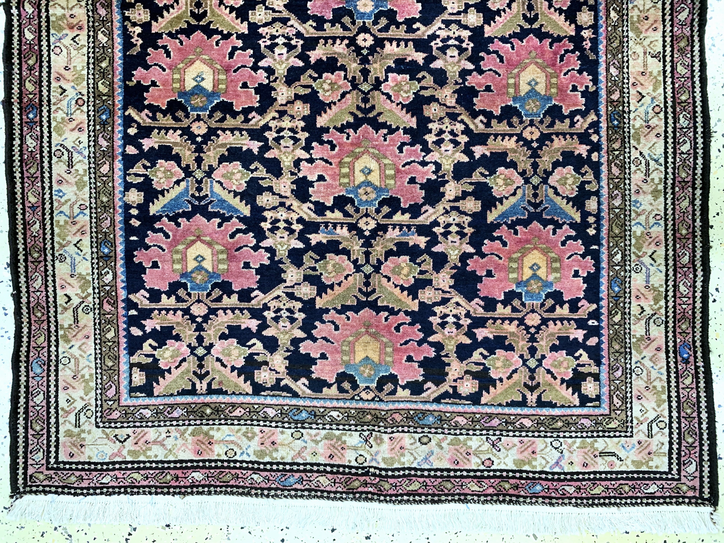 Detail c: Antiker Malayer, Persien, 19.Jhd, Wolle aufBaumwolle, ca. 191 x 129 cm, EHZ: 3, (Fransen erneuert)