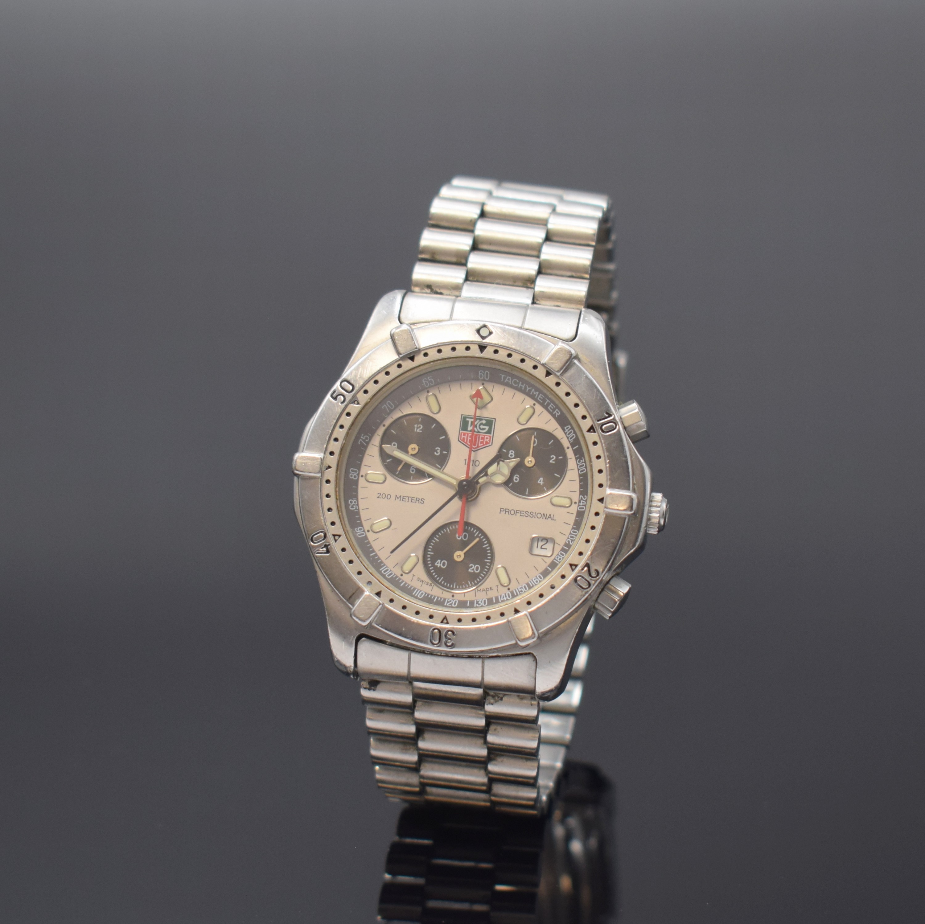 TAG HEUER Professional Herrenarmbanduhr in Stahl Referenz CE1111, Schweiz um 1995, quarz, Boden u. Krone verschr., orig. Gliederband m. Faltschl., ...