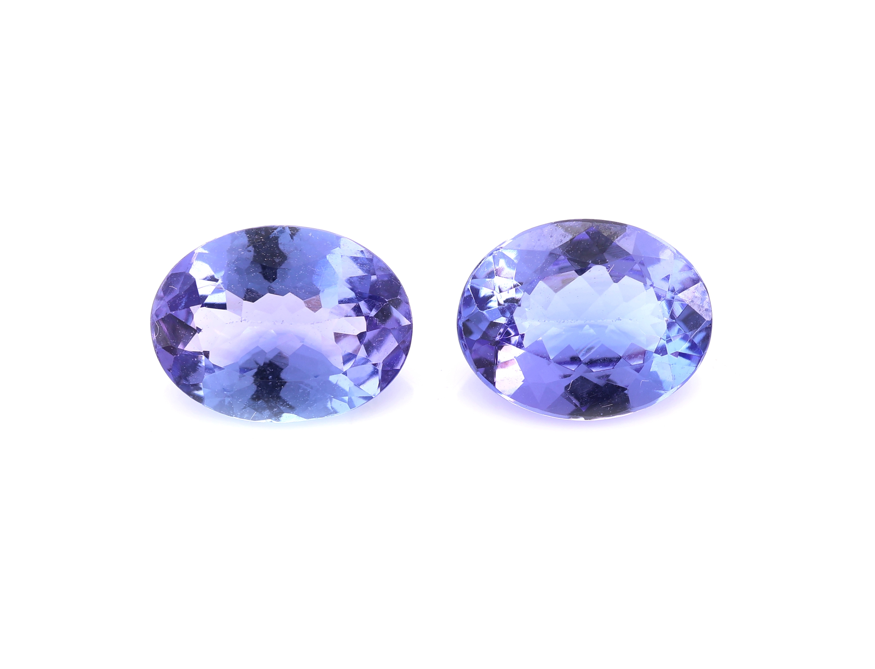 Lot 2 lose Tansanite, zus. ca. 3.19 ct, ovalfacett.